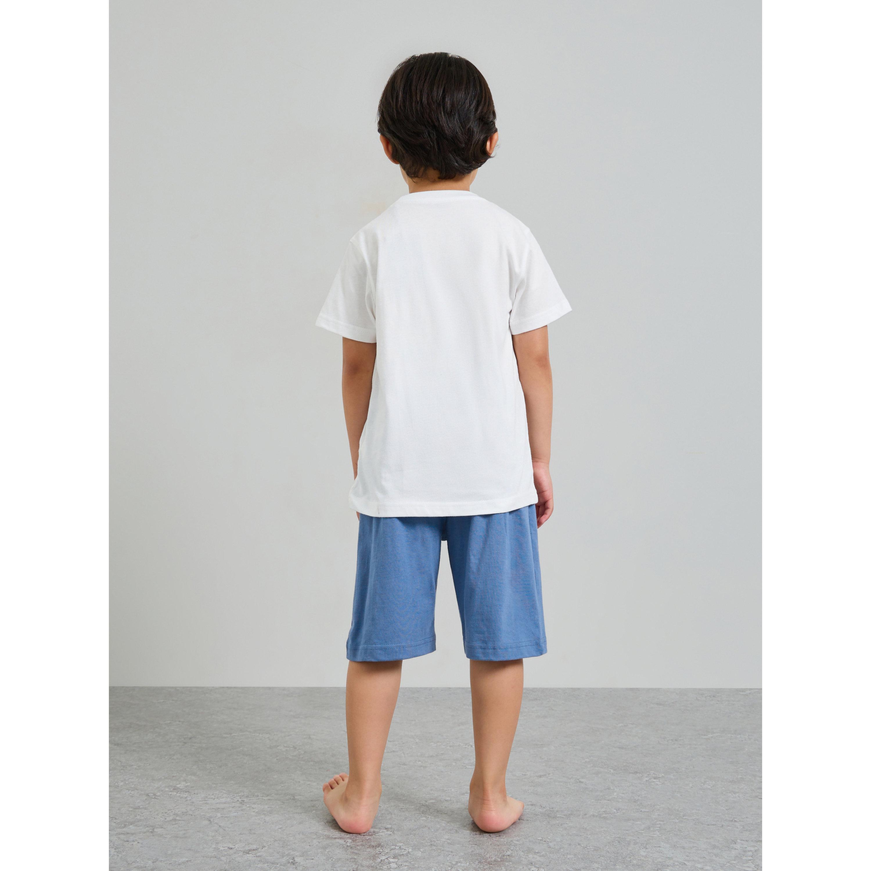 طقم بيجاما من بنطال وشورت مع تيشيرت قطن بطبعة جرافيك للأولاد من 3 قطع-boys-clothing-nightwear-image-5