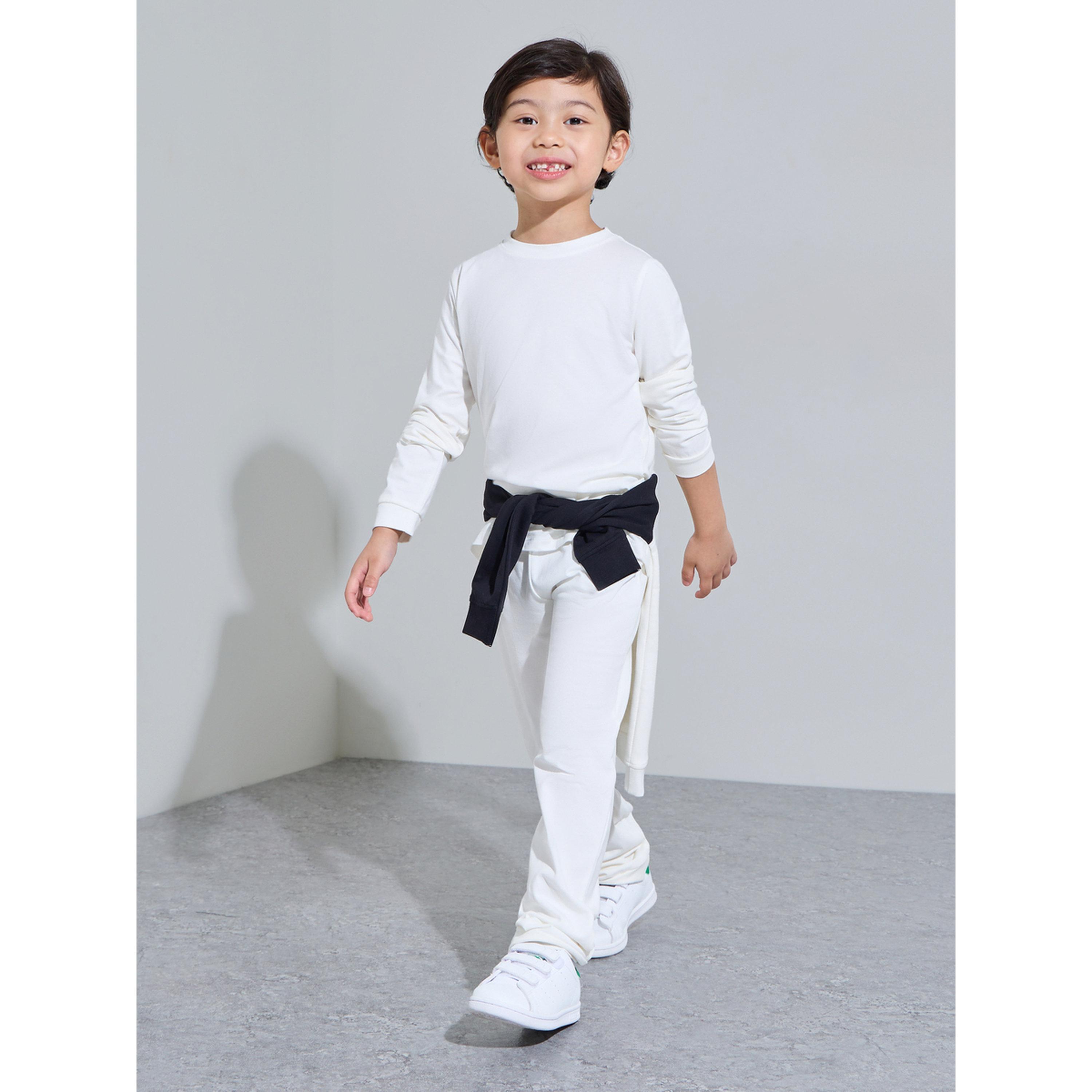 Styli Kids Off White Cotton Long-Sleeve T-Shirt and Joggers Set-Unisex-boys-clothing-setsandcoords-image-2