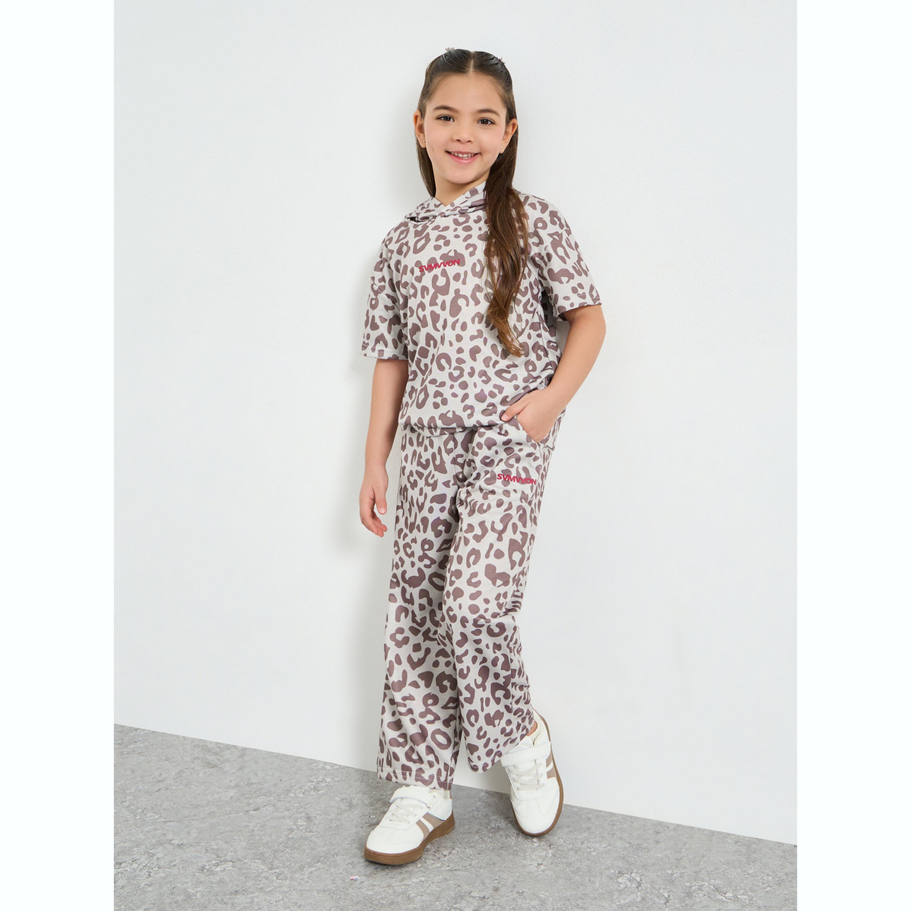 مجموعة من بنطال وهودي بطبعات نمر بناتي-girls-clothing-setsandcoords-image-1