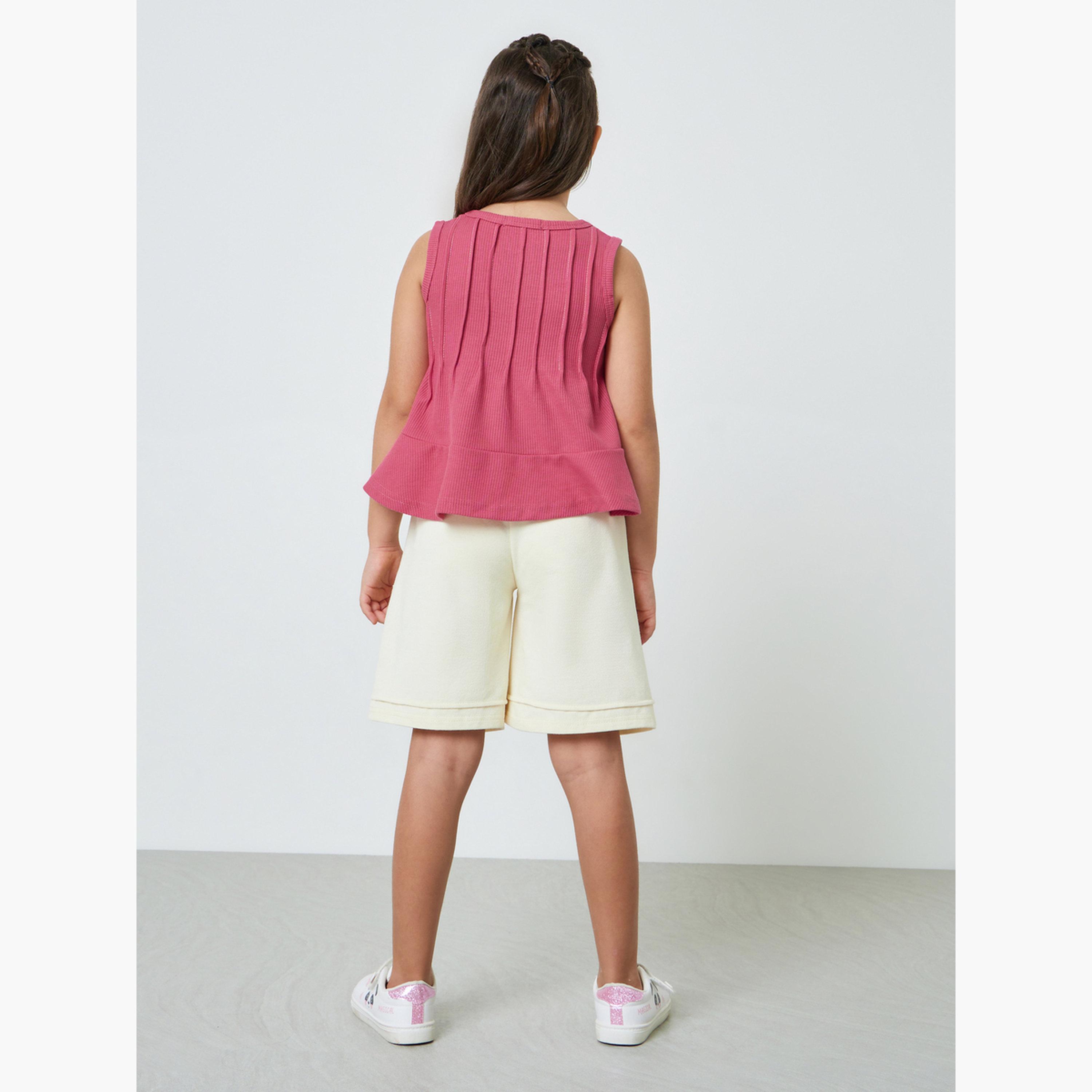 مجموعة من شورت وبلوزة دون أكمام بتفاصيل ثنيات للبنات-girls-clothing-setsandcoords-image-4