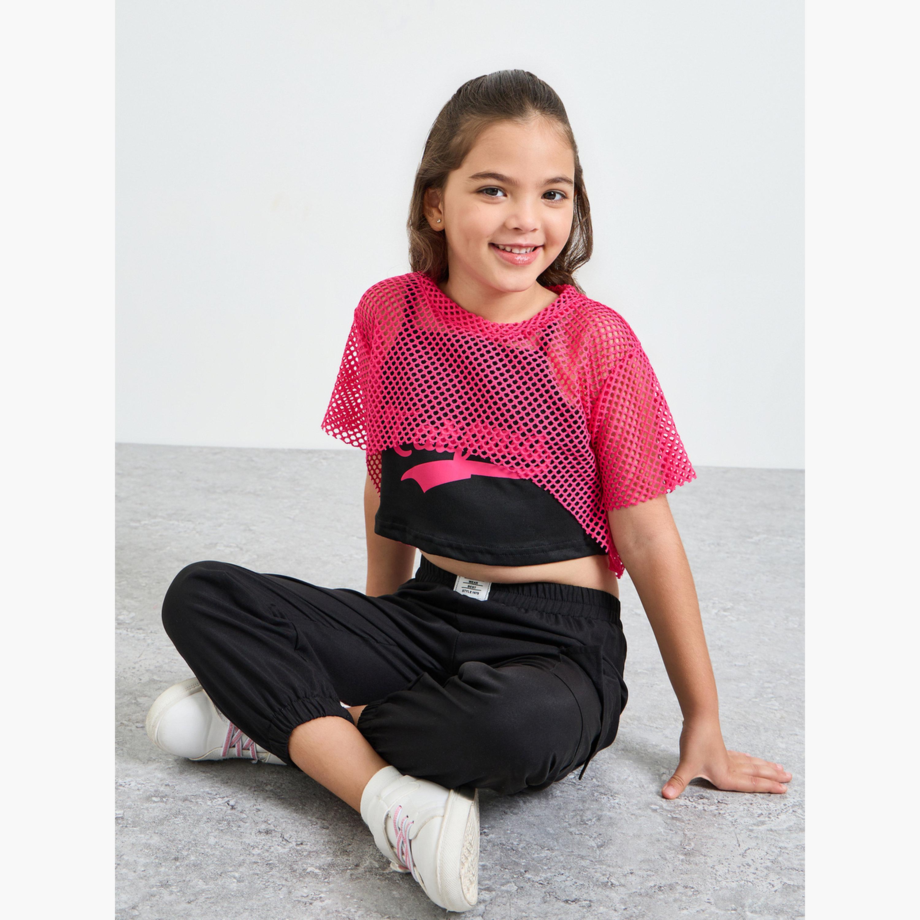 طقم رياضي من 3 قطع جوغر وتيشيرت قصير وبلوزة مطبوعة-girls-clothing-setsandcoords-image-4