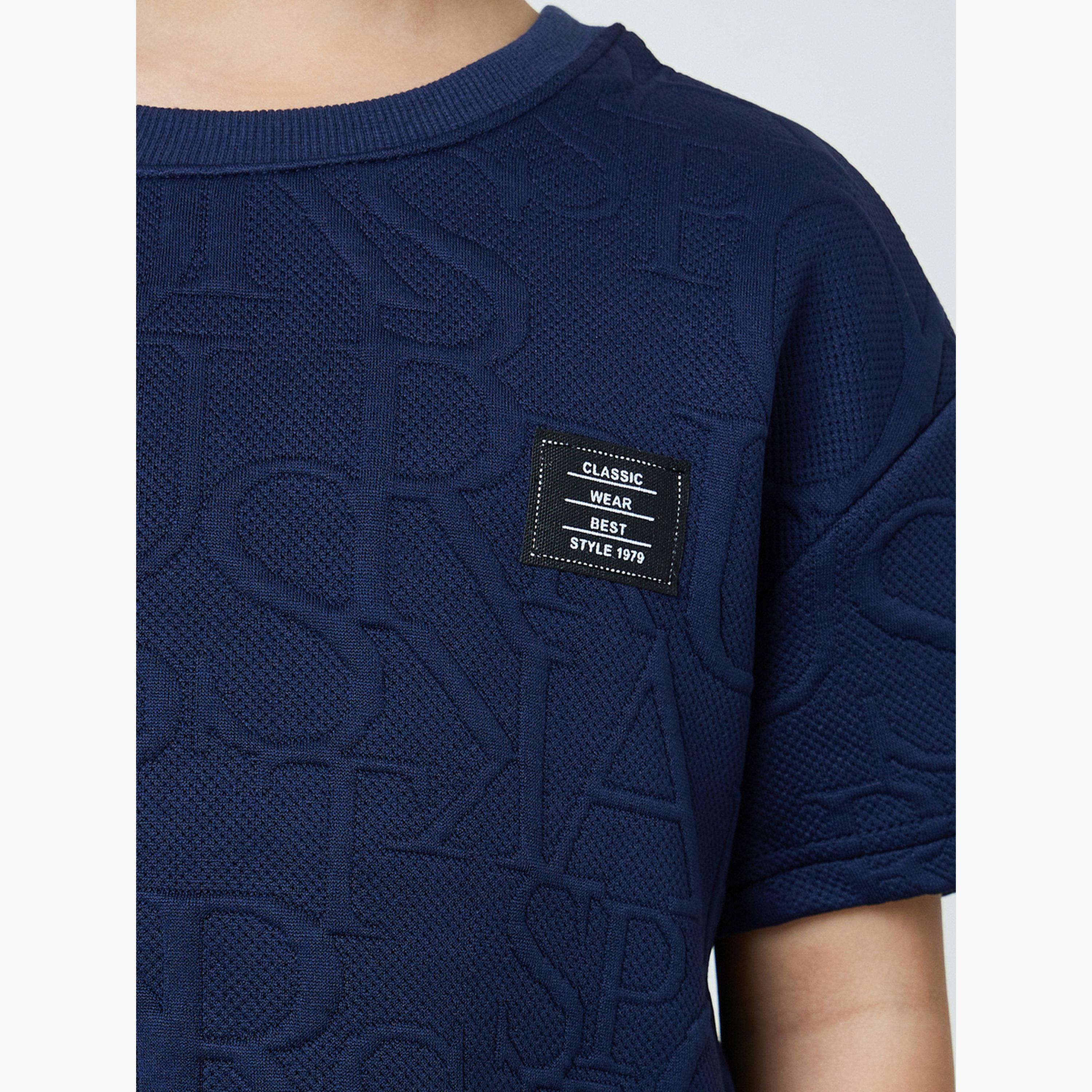ستايلي - طقم تيشيرت وشورت للأولاد باللون الأزرق الداكن بتفاصيل بارزة-boys-clothing-setsandcoords-image-6