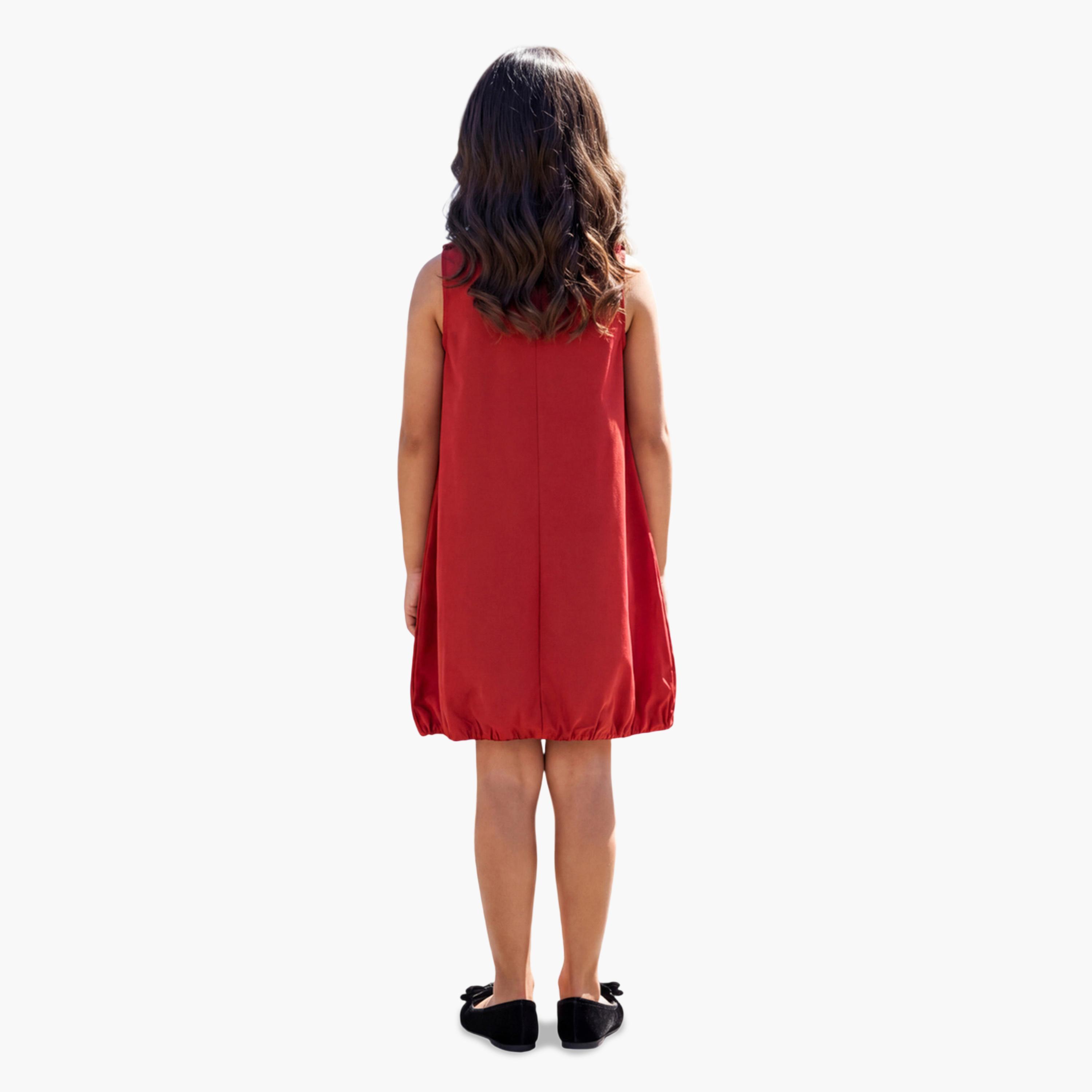 غلوبس × ستايلي - فستان قصير أحمر للبنات، بياقة بيتر بان وحافة واسعة-girls-clothing-dressesandjumpsuits-image-3