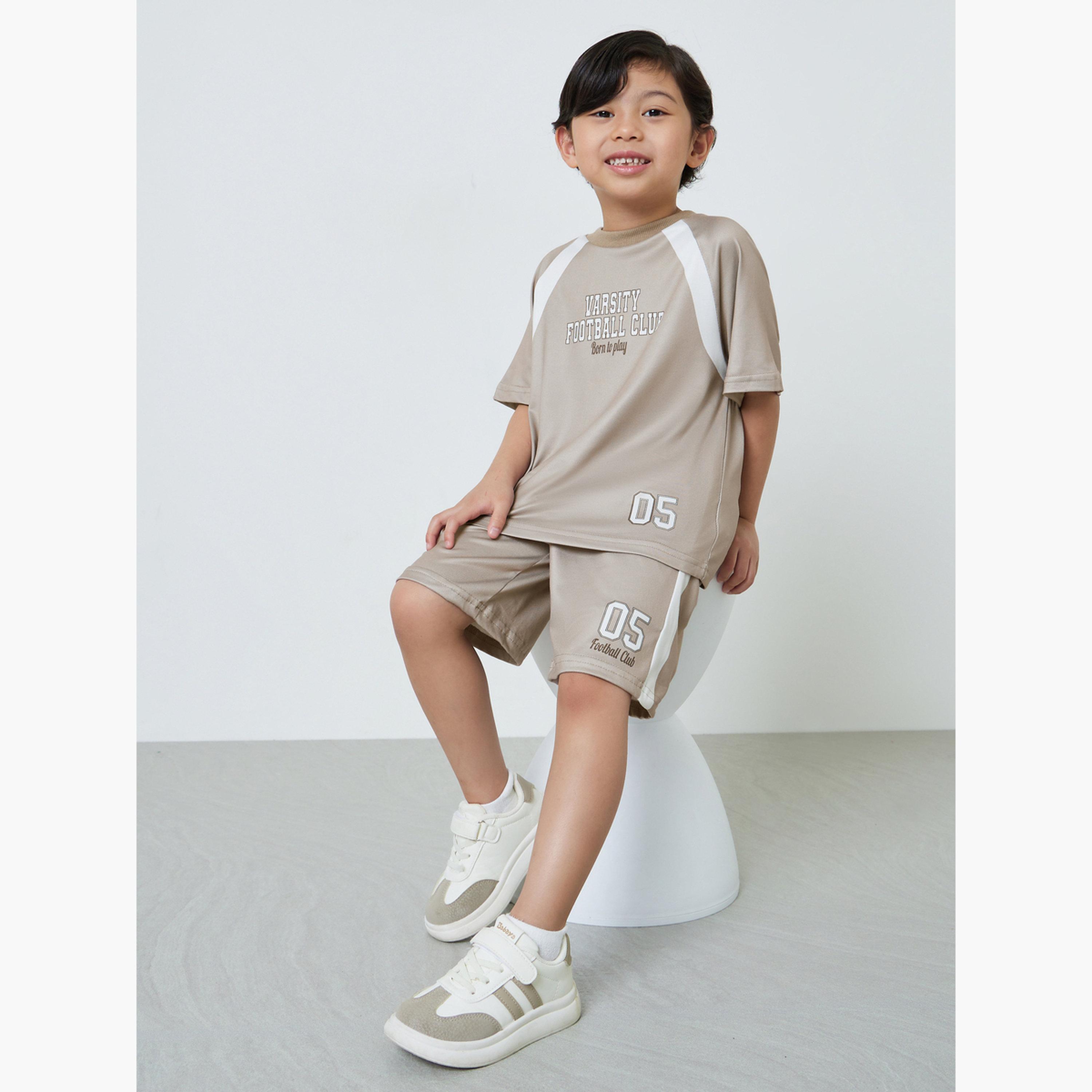 ستايلي - طقم تيشيرت وشورت بيج للأولاد-boys-clothing-setsandcoords-image-3