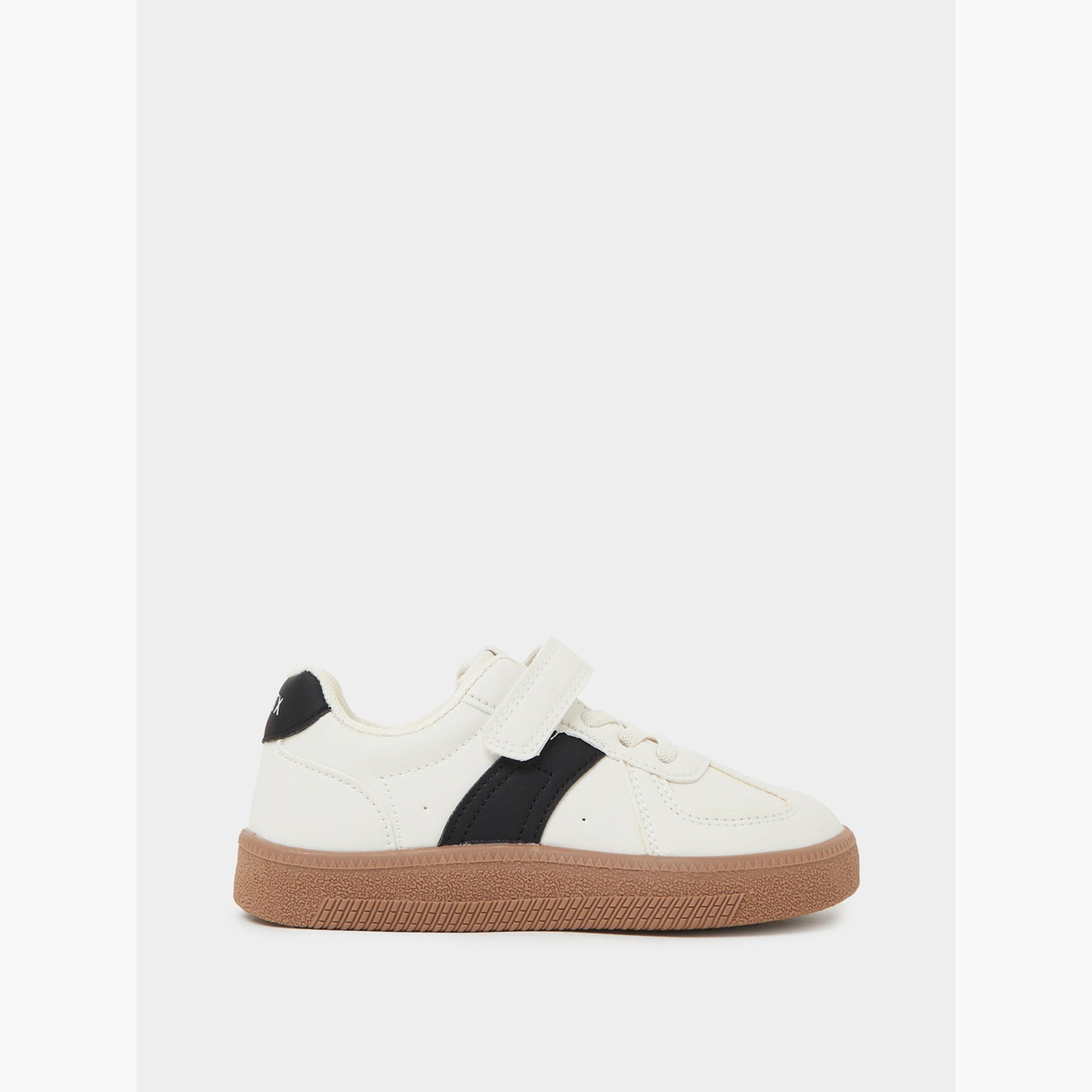 حذاء رياضي بشريط لاصق للأولاد-boys-shoes-sneakers-image-2