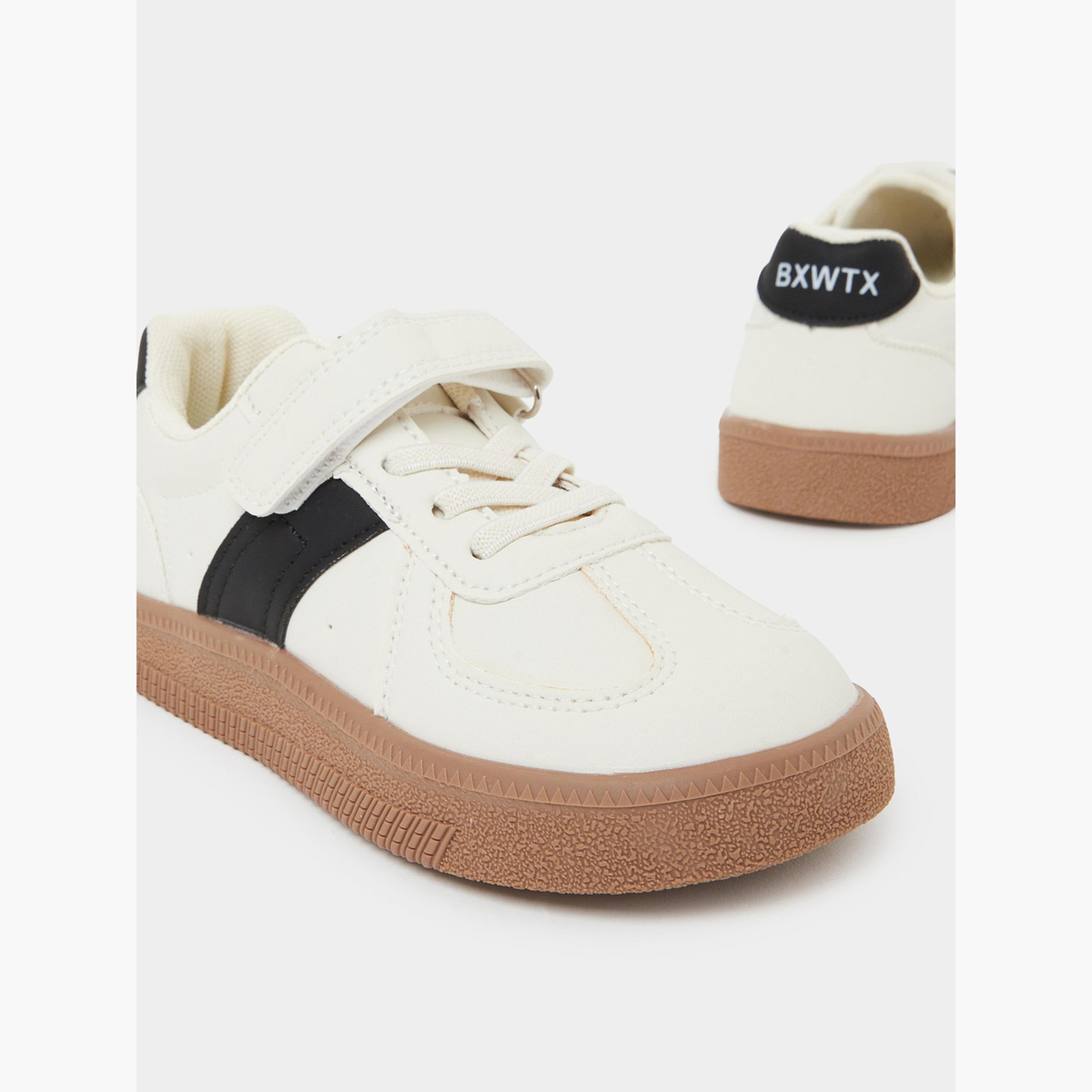 حذاء رياضي بشريط لاصق للأولاد-boys-shoes-sneakers-image-4