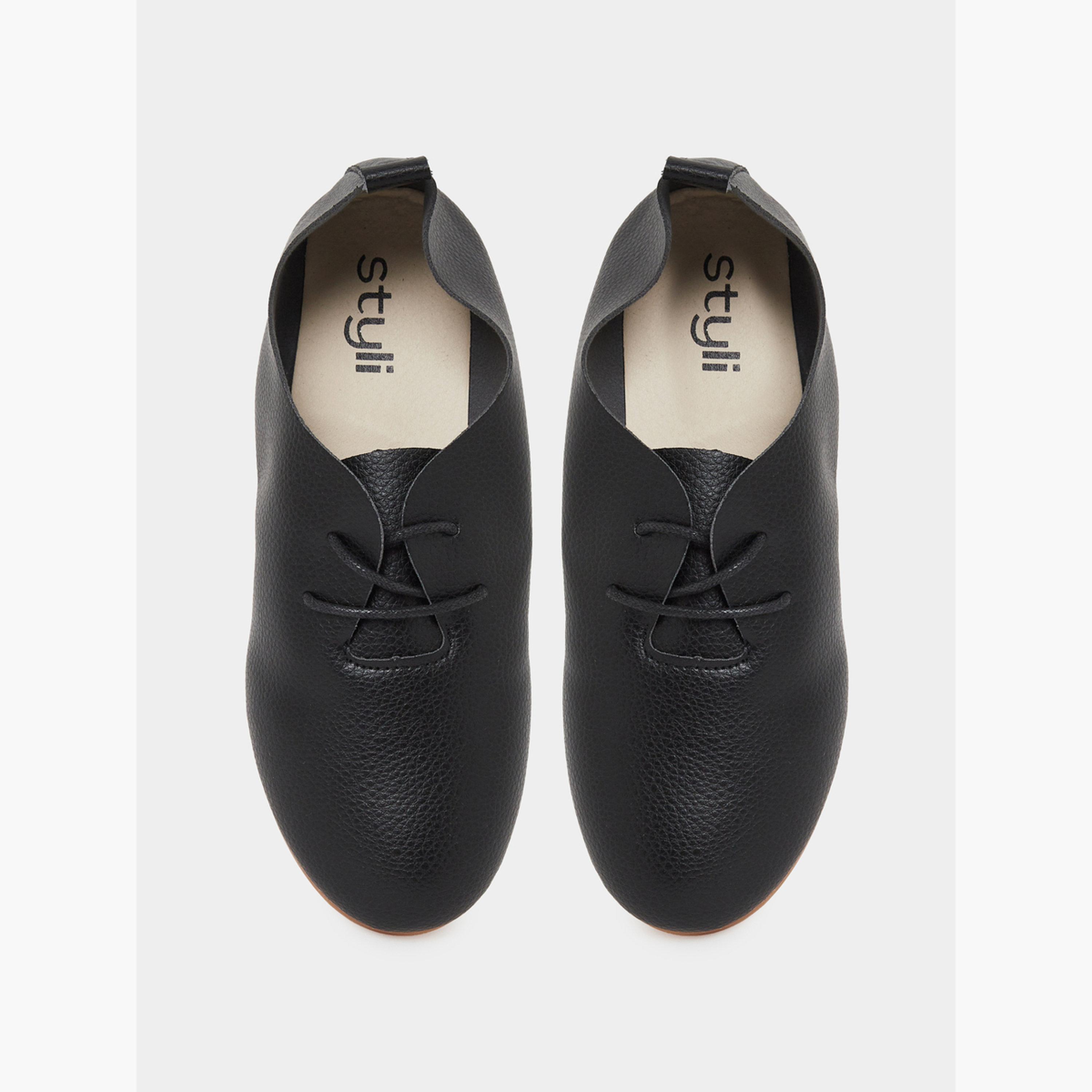 حذاء كاجوال بتفاصيل أربطة للبنات-girls-shoes-schoolshoes-image-3
