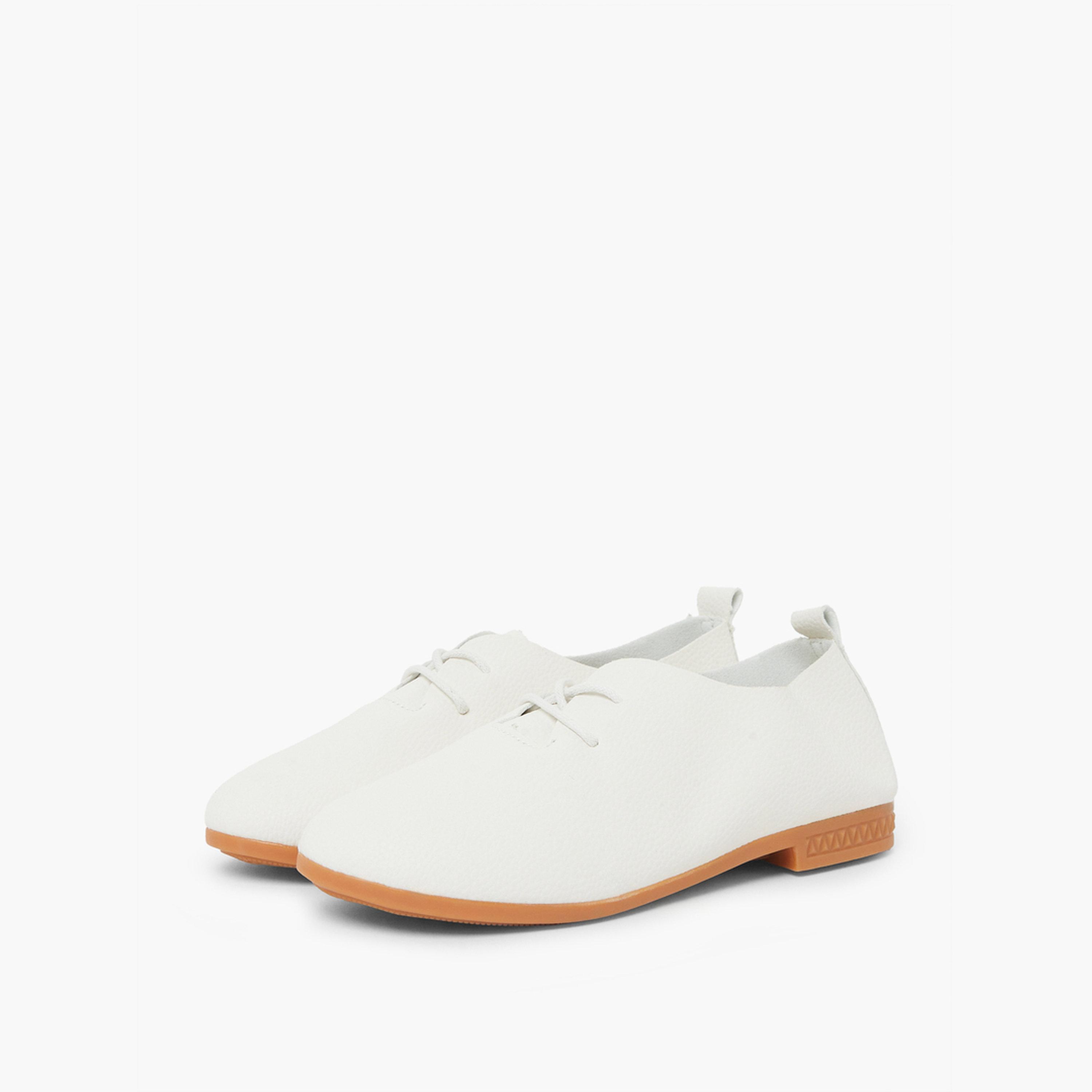 حذاء كاجوال بتفاصيل أربطة للبنات-girls-shoes-schoolshoes-image-1