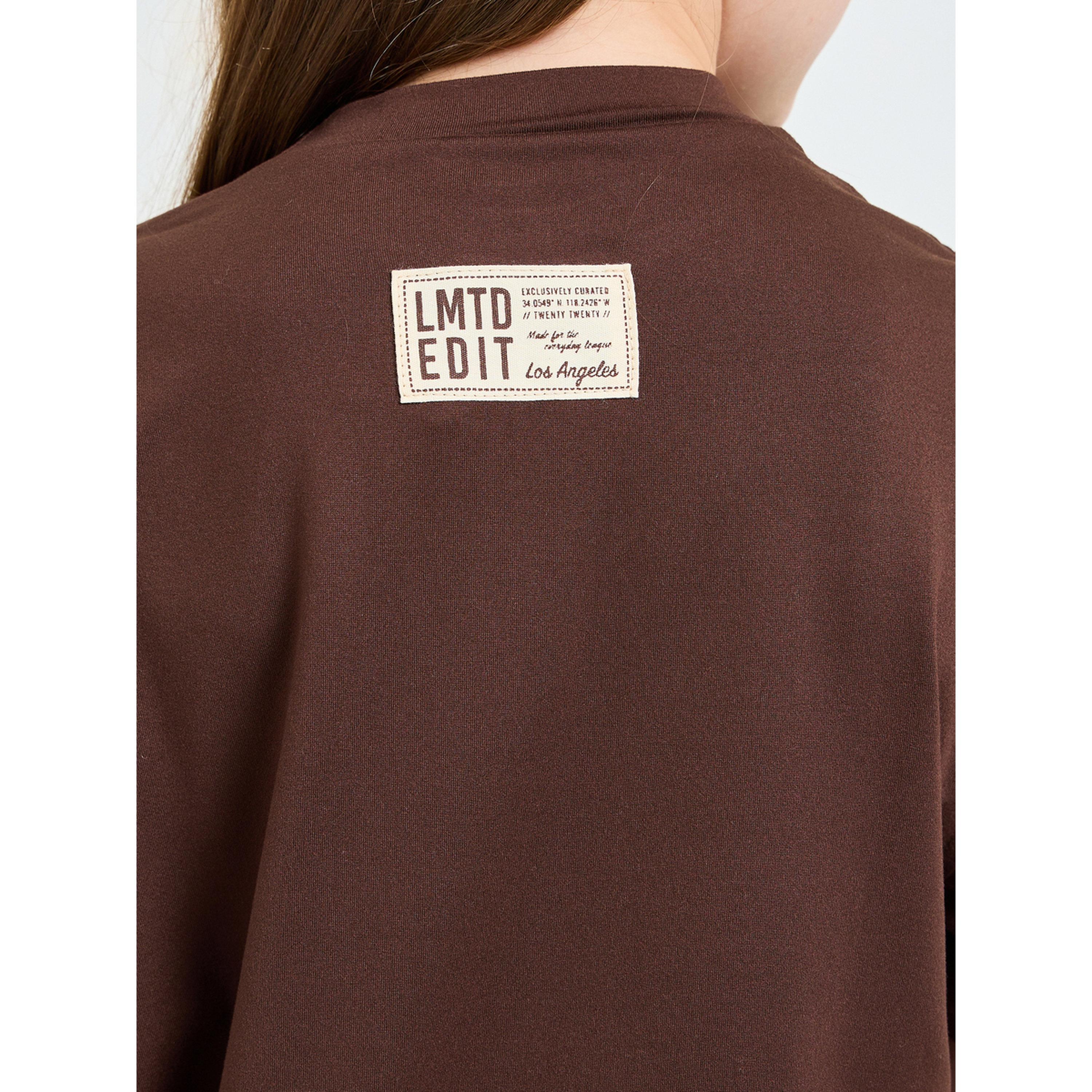 Styli Teen Girls Brown Drop Shoulder Oversized T-Shirt-girls-clothing-tshirts-image-4