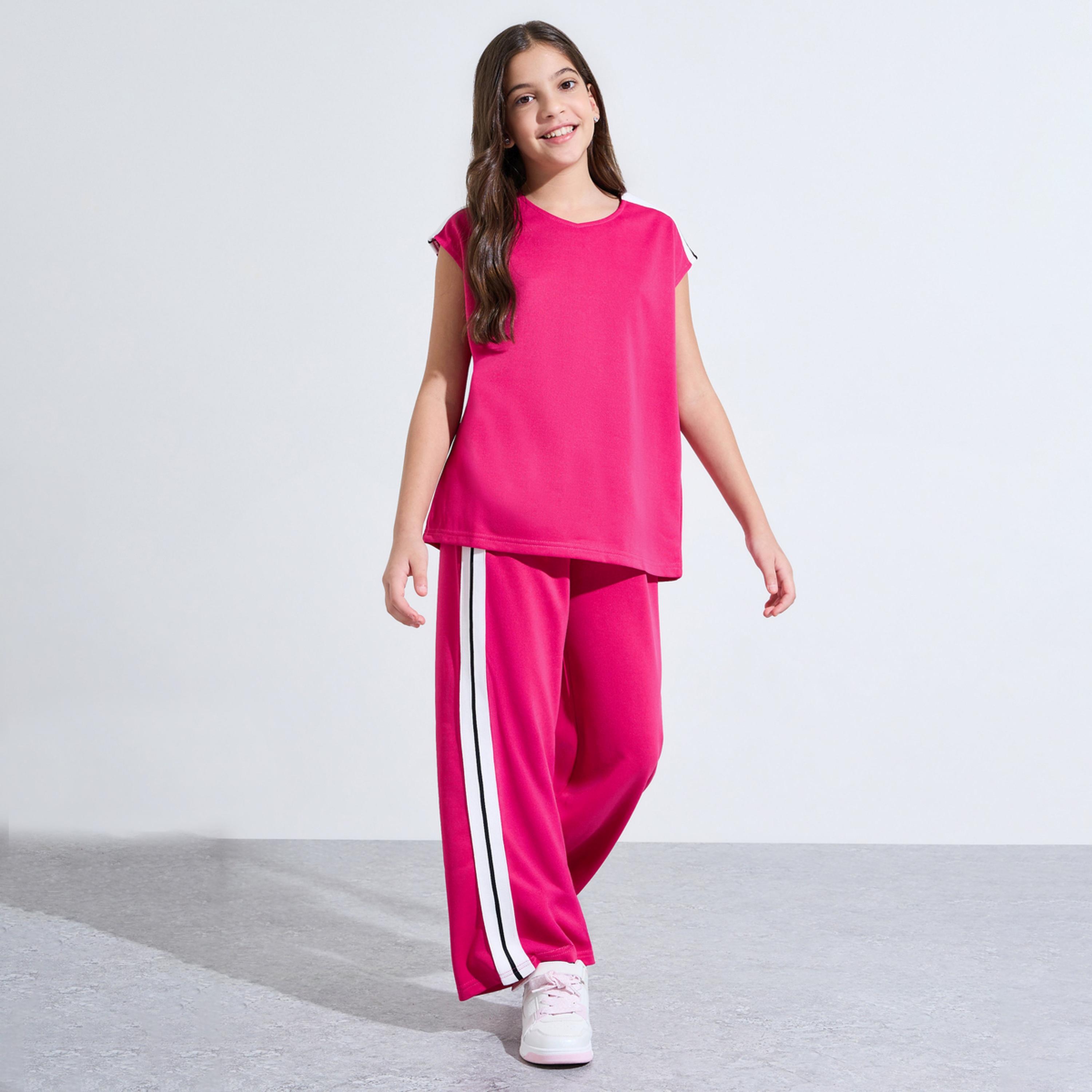 مجموعة من بنطال جوغر بأشرطة جانبية وتيشيرت بأكمام قصيرة جدا للبنات الكبار-girls-clothing-setsandcoords-image-1