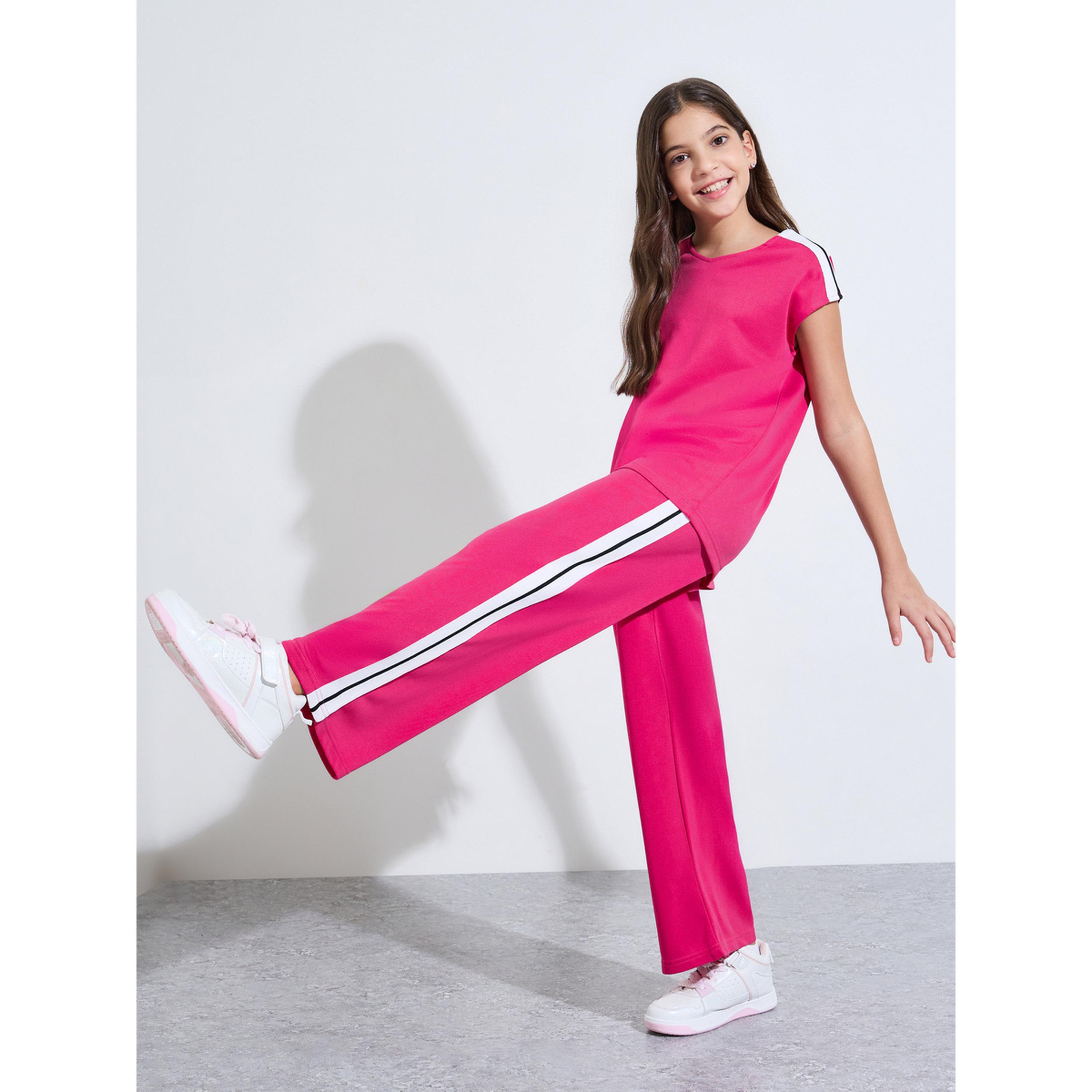 مجموعة من بنطال جوغر بأشرطة جانبية وتيشيرت بأكمام قصيرة جدا للبنات الكبار-girls-clothing-setsandcoords-image-4