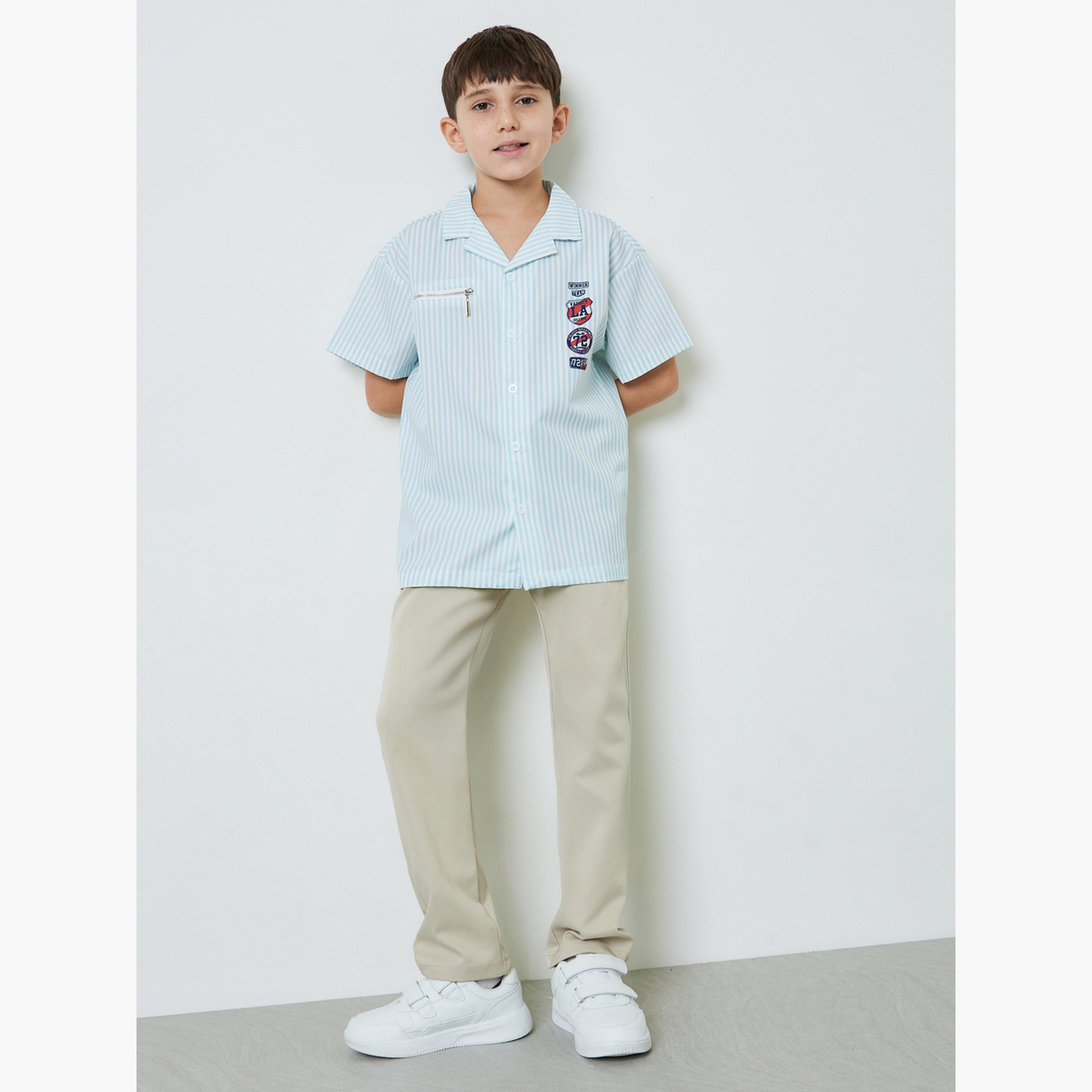 قميص مخطط بأكمام قصيرة وتفاصيل سحاب للأولاد-boys-clothing-shirts-image-2