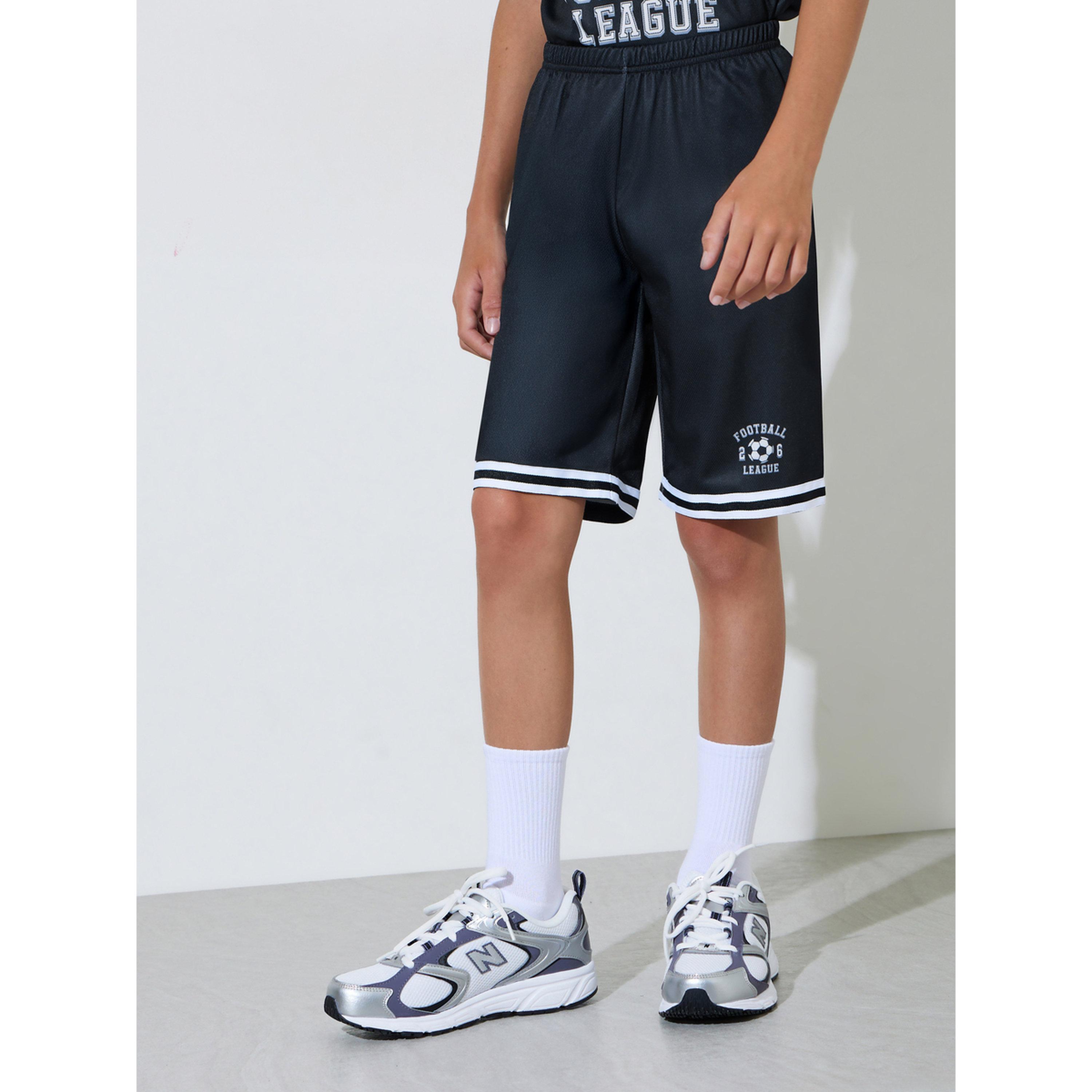 Styli Teen Boys Black Graphic Print Contrast Trims T-Shirt and Shorts Active Set-boys-clothing-setsandcoords-image-4