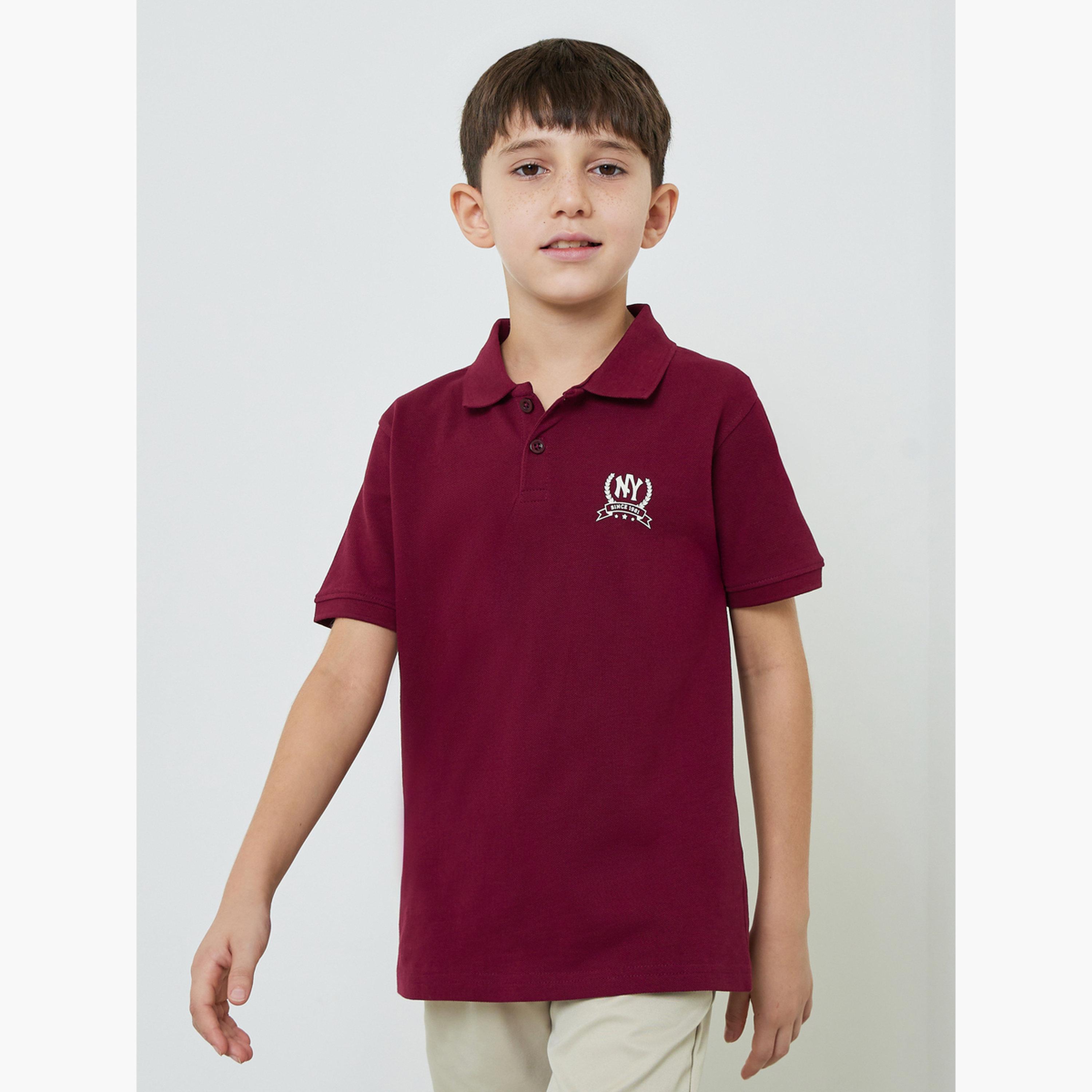تيشيرت بولو محبوك بقصة منتظمة وطبعات على الصدر للأولاد-boys-clothing-tshirtsandpolos-image-1