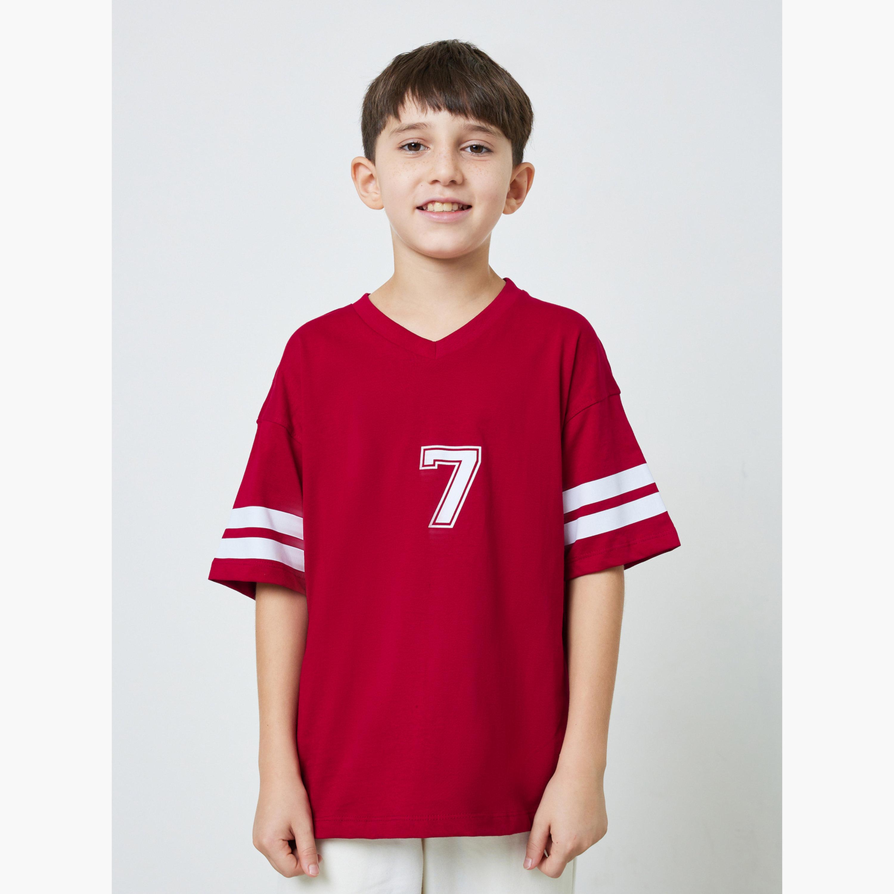 تيشيرت واسع بأكمام بشرائط جامعة للأولاد-boys-clothing-tshirtsandpolos-image-1