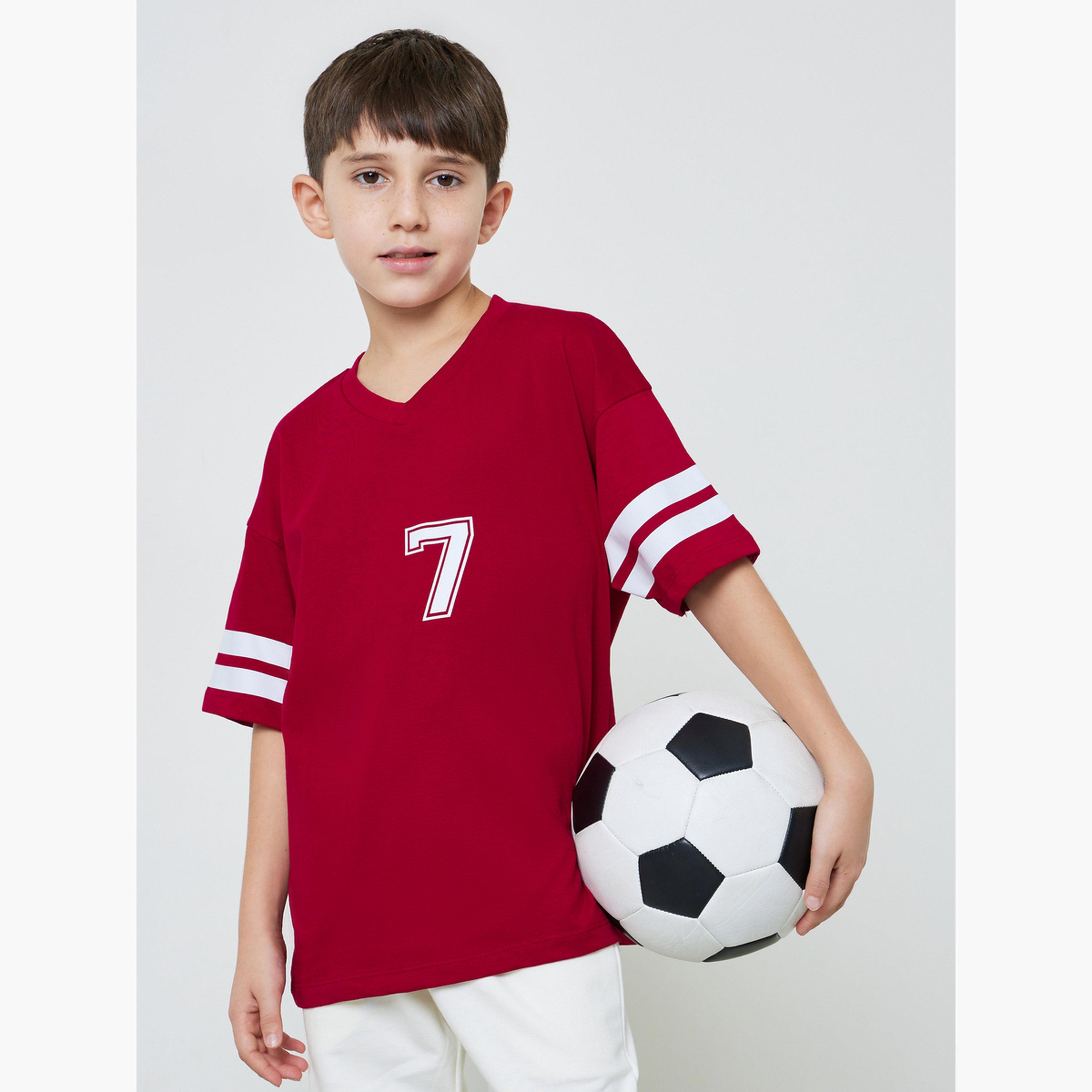 تيشيرت واسع بأكمام بشرائط جامعة للأولاد-boys-clothing-tshirtsandpolos-image-3
