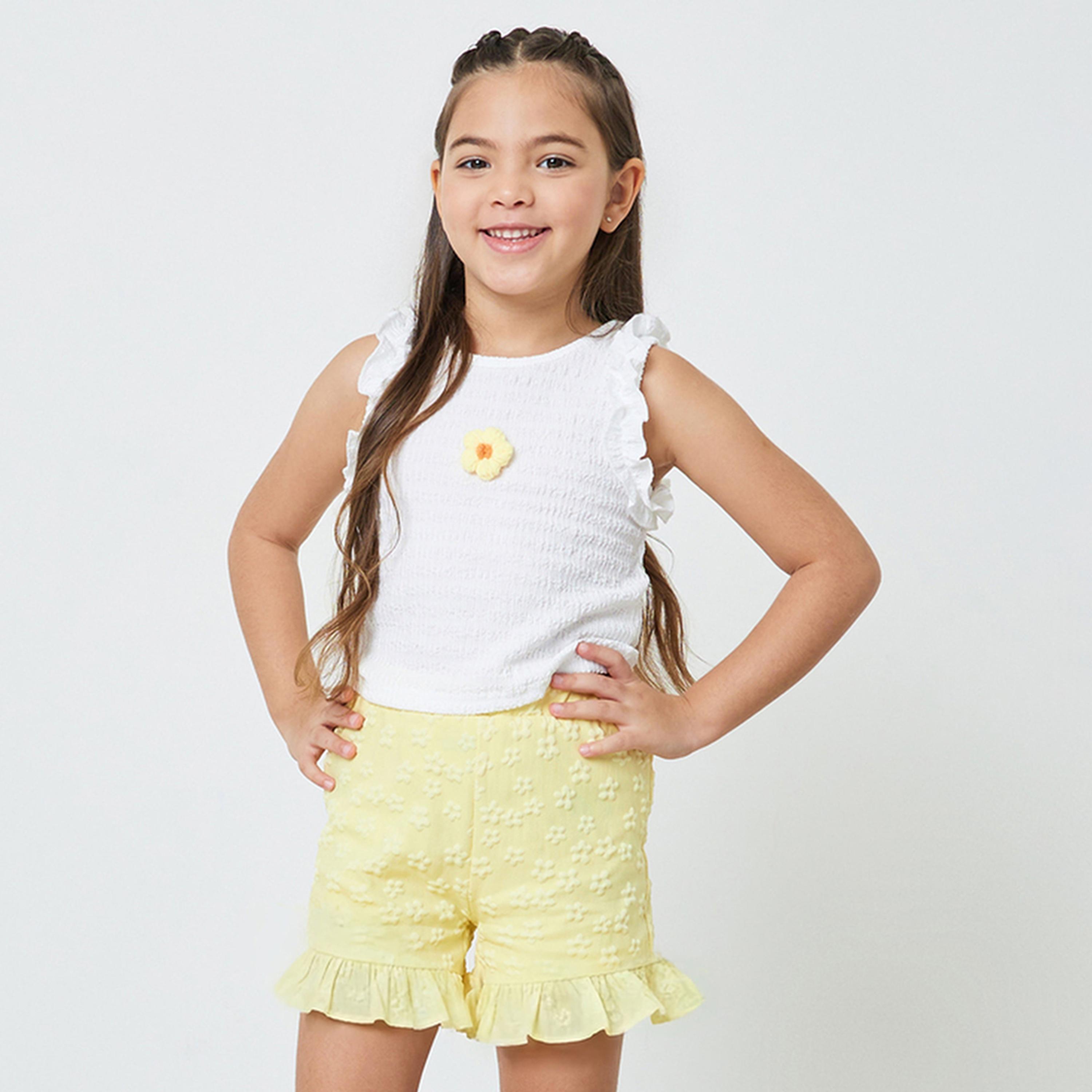 مجموعة من شورت وبلوزة بلا أكمام بتفاصيل زهور للبنات-girls-clothing-setsandcoords-image-1