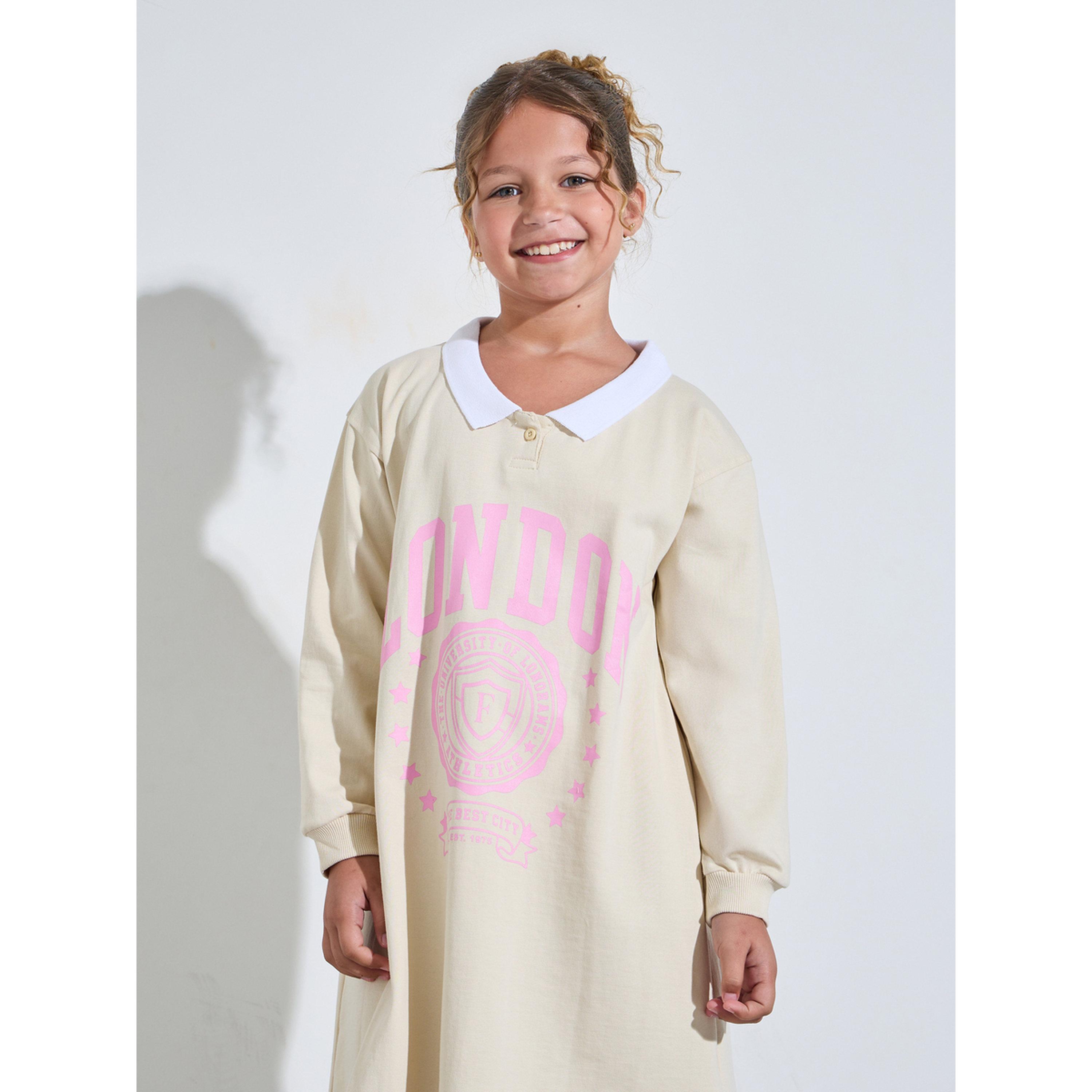 فستان سويت شيرت بياقة تباين وطبعة جرافيك للبنات باللون الكريمه-girls-clothing-sweatshirts-image-3