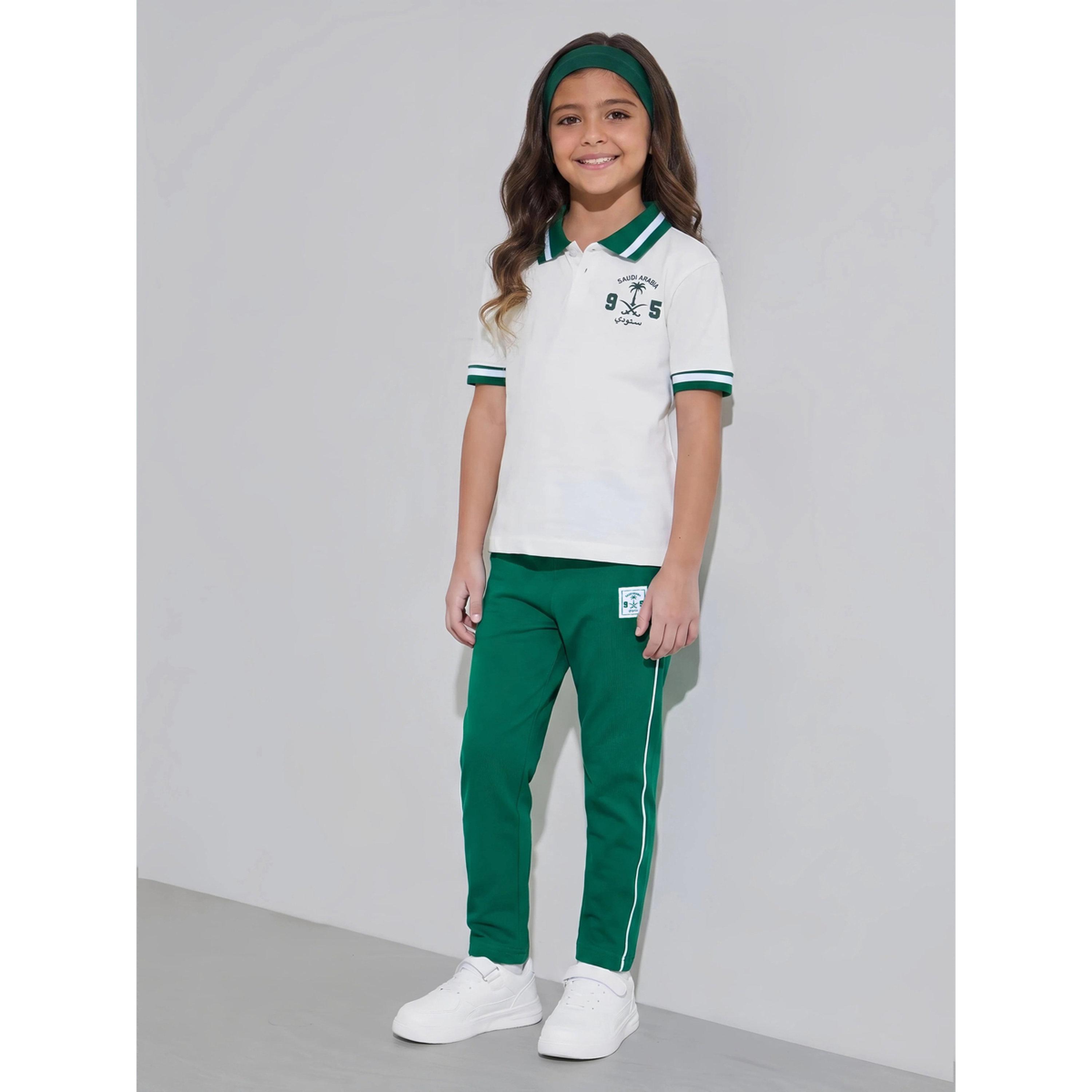 مجموعة من بنطال جوغر وتيشيرت بولو بطبعة اليوم الوطني السعودي للبنات-girls-clothing-setsandcoords-image-1