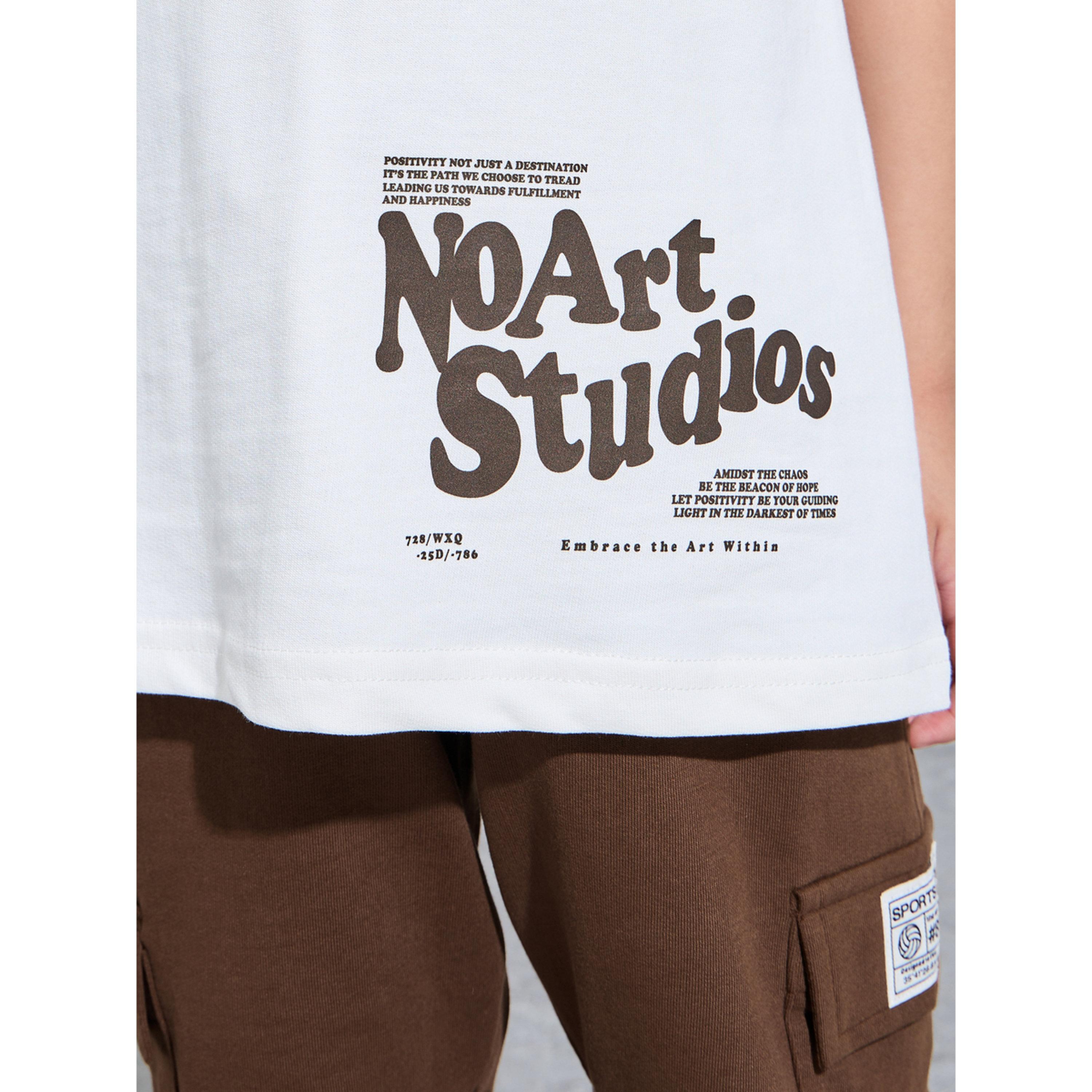 مجموعة من شورت كارجو بني وتيشيرت أبيض بطبعة جرافيك للأولاد-boys-clothing-setsandcoords-image-5