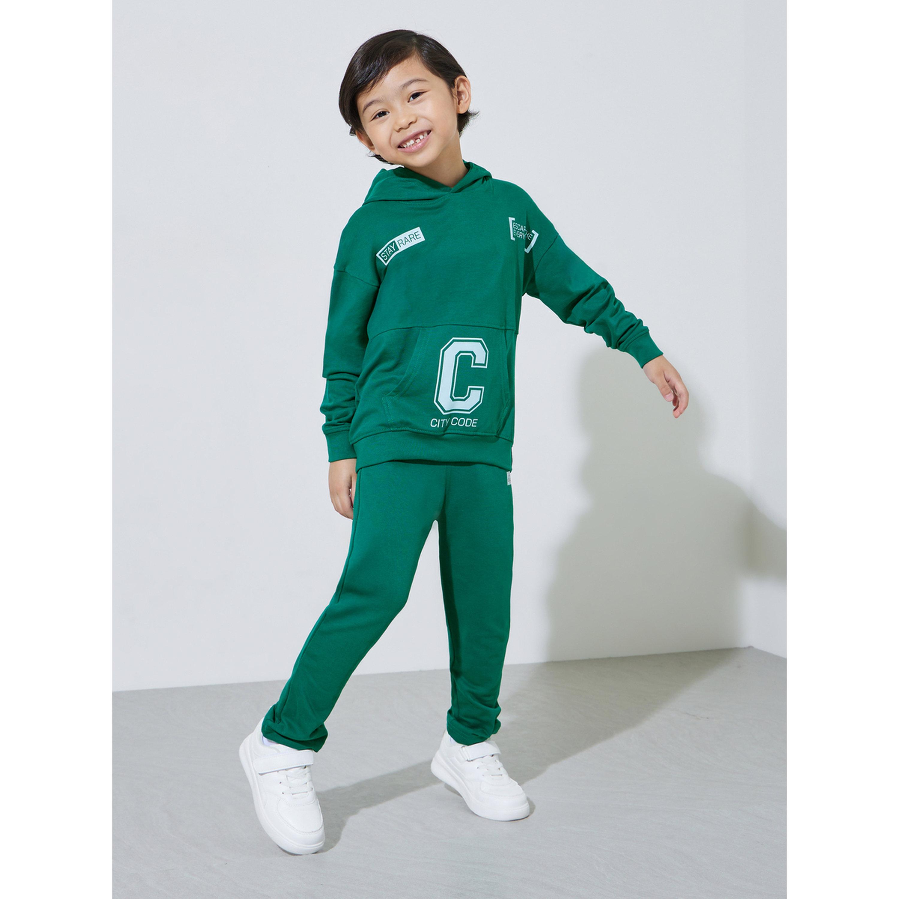 مجموعة من بنطال جوغر وسويت شيرت بمحواة وطبعة جرافيك للأولاد باللون الأخضر الداكن-boys-clothing-setsandcoords-image-1
