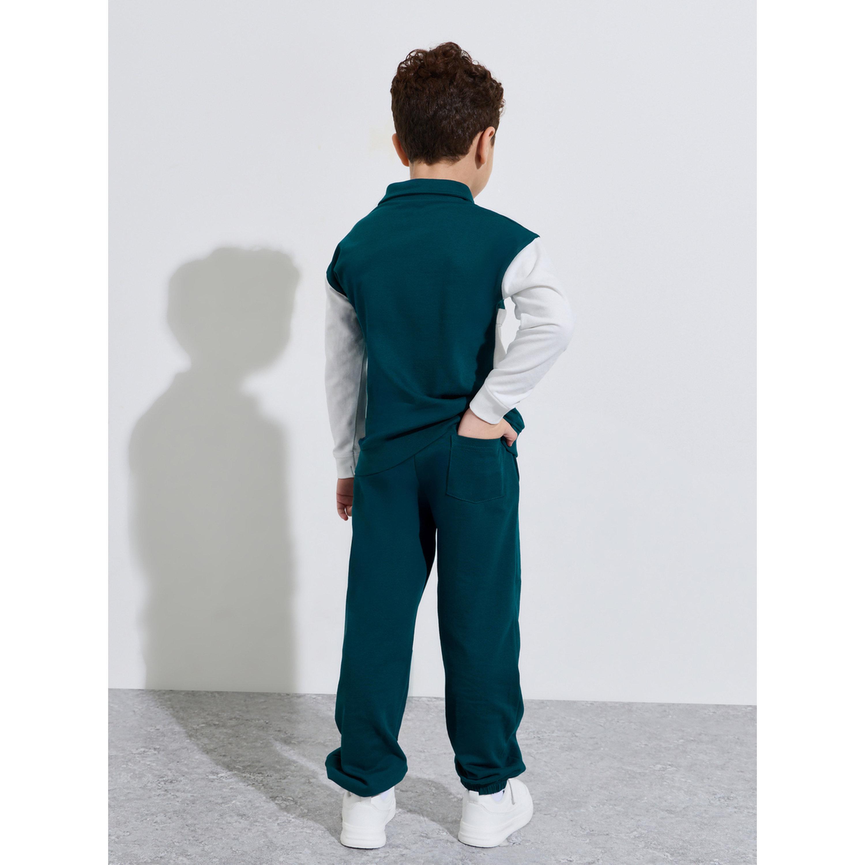 طقم من جوغر وسويت شيرت بياقة بولو وبقصة عادية وطبعة موضعية للأولاد-boys-clothing-setsandcoords-image-3