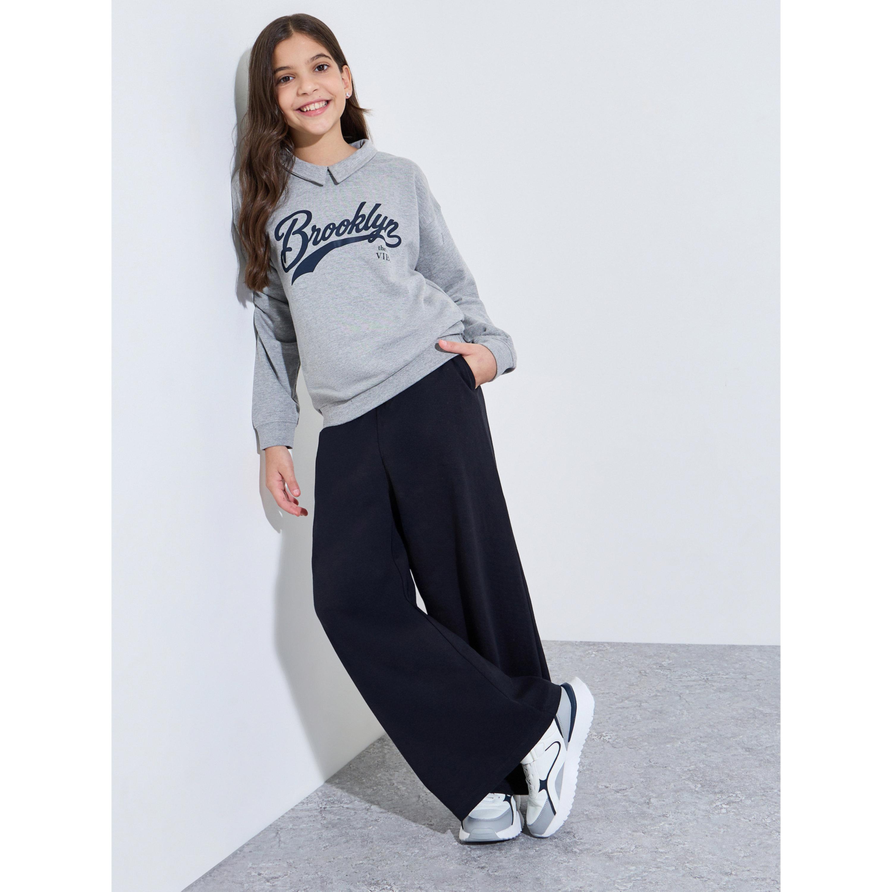 مجموعة من بنطال جوغر سادة وسويت شيرت بياقة مطبوع للبنات الكبار-girls-clothing-setsandcoords-image-1