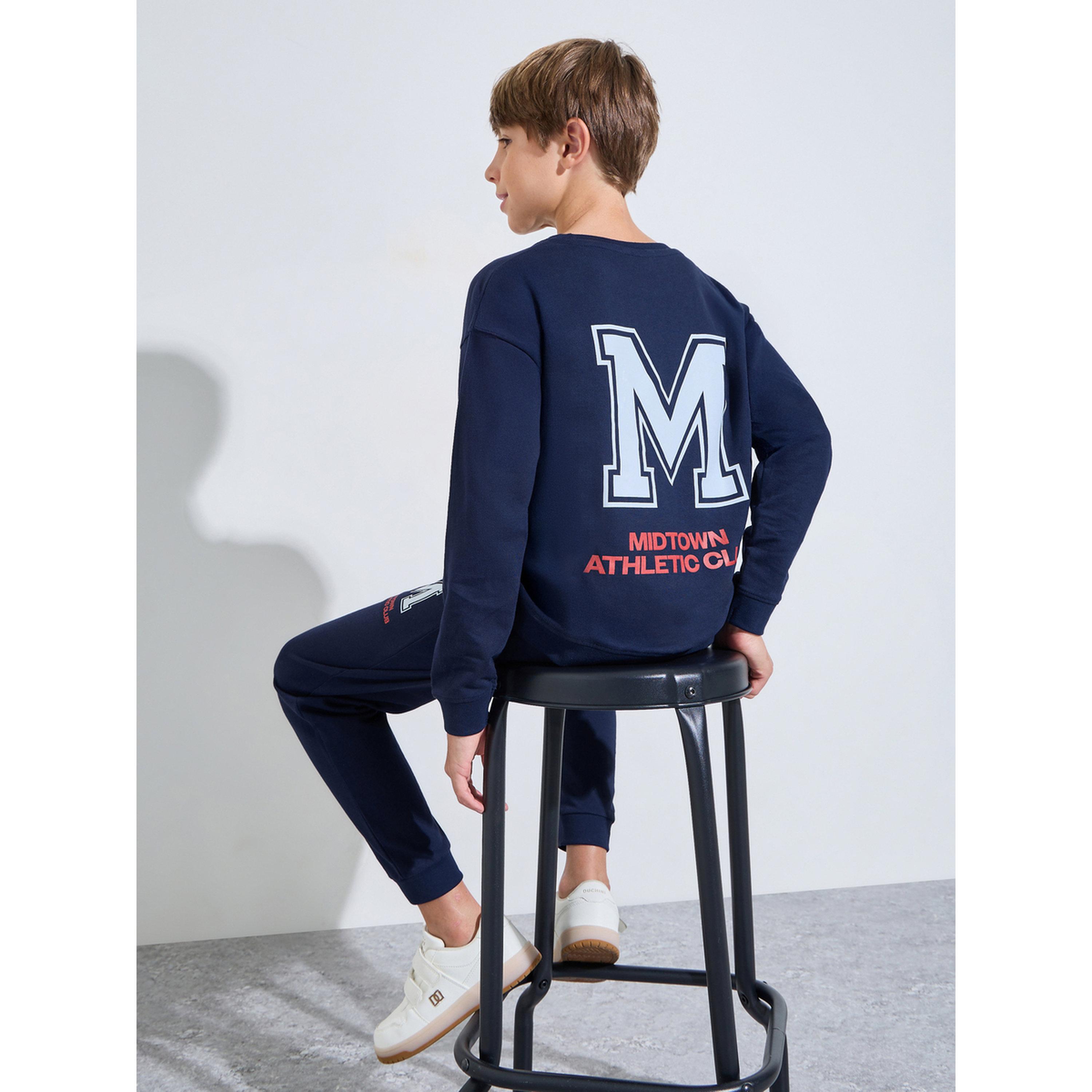 مجموعة من بنطال جوغر وسويت شيرت بطبعة جرافيك للأولاد باللون الكحلي-boys-clothing-setsandcoords-image-4