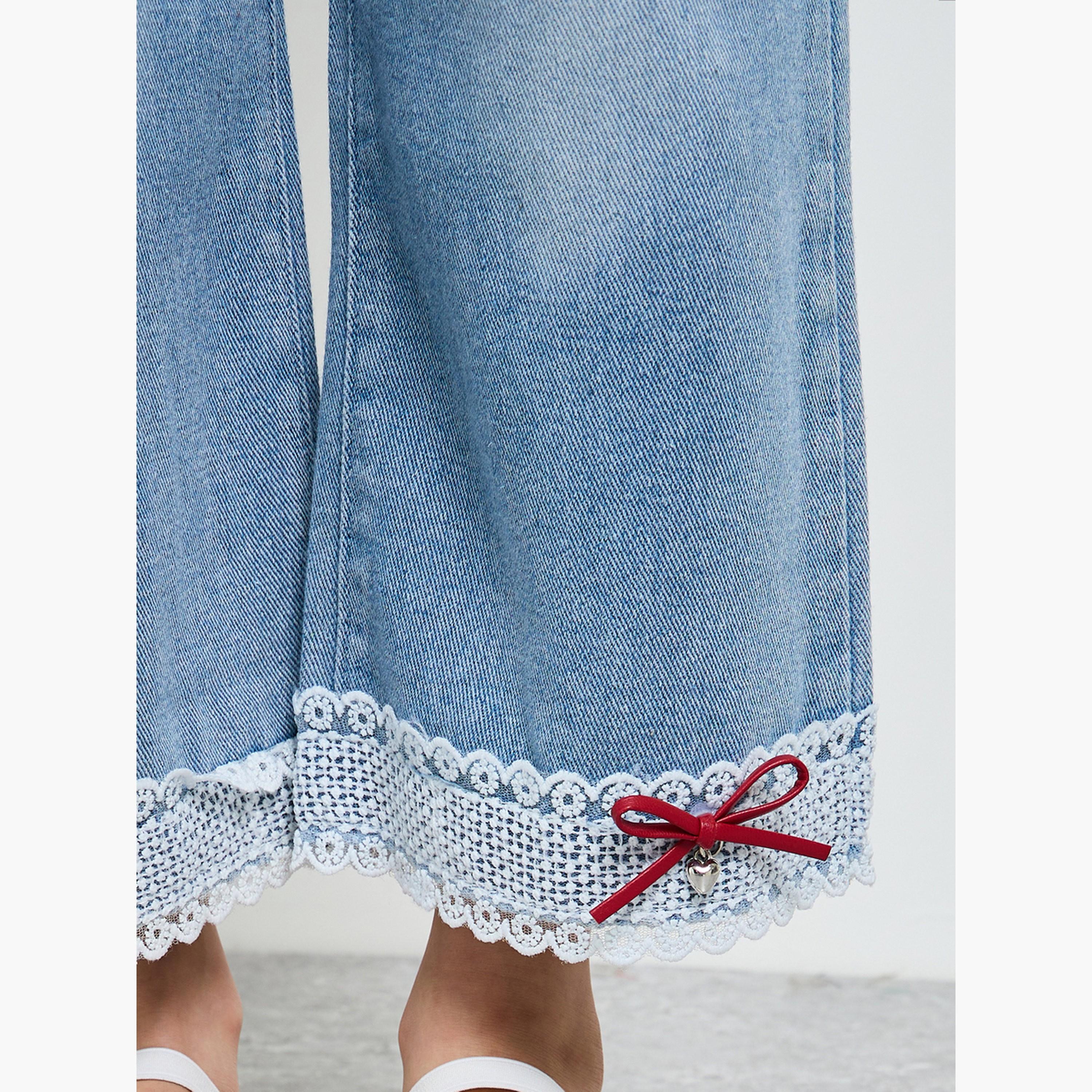 ستايلي - بنطلون جينز واسع الساقين للبنات بلون باهت وحافة من الدانتيل-girls-clothing-bottoms-jeansandjeggings-image-3