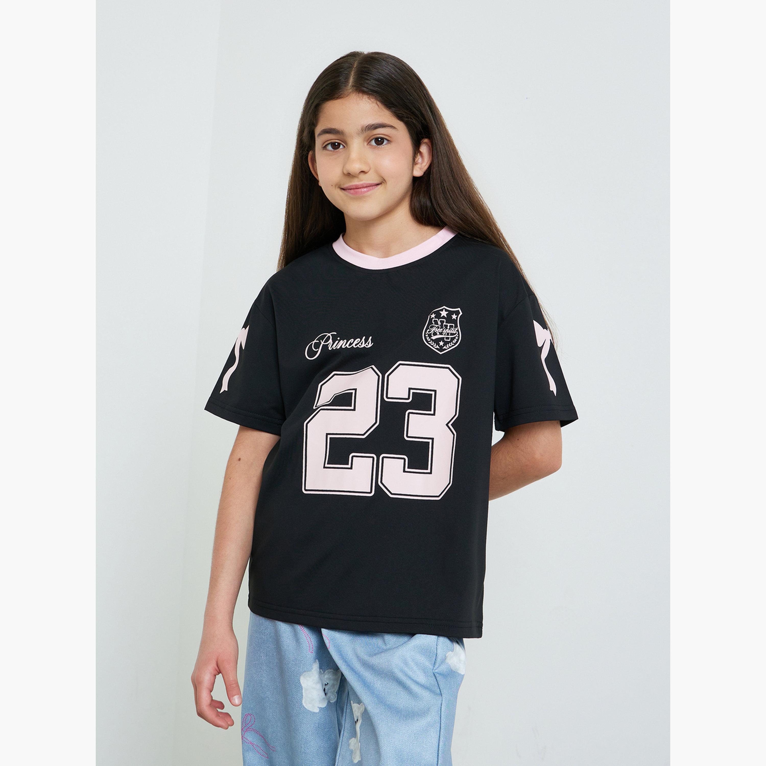ستايلي - طقم تيشيرت جيرسي فضفاض وبنطال جينز مطبوع للفتيات المراهقات-girls-clothing-setsandcoords-image-3