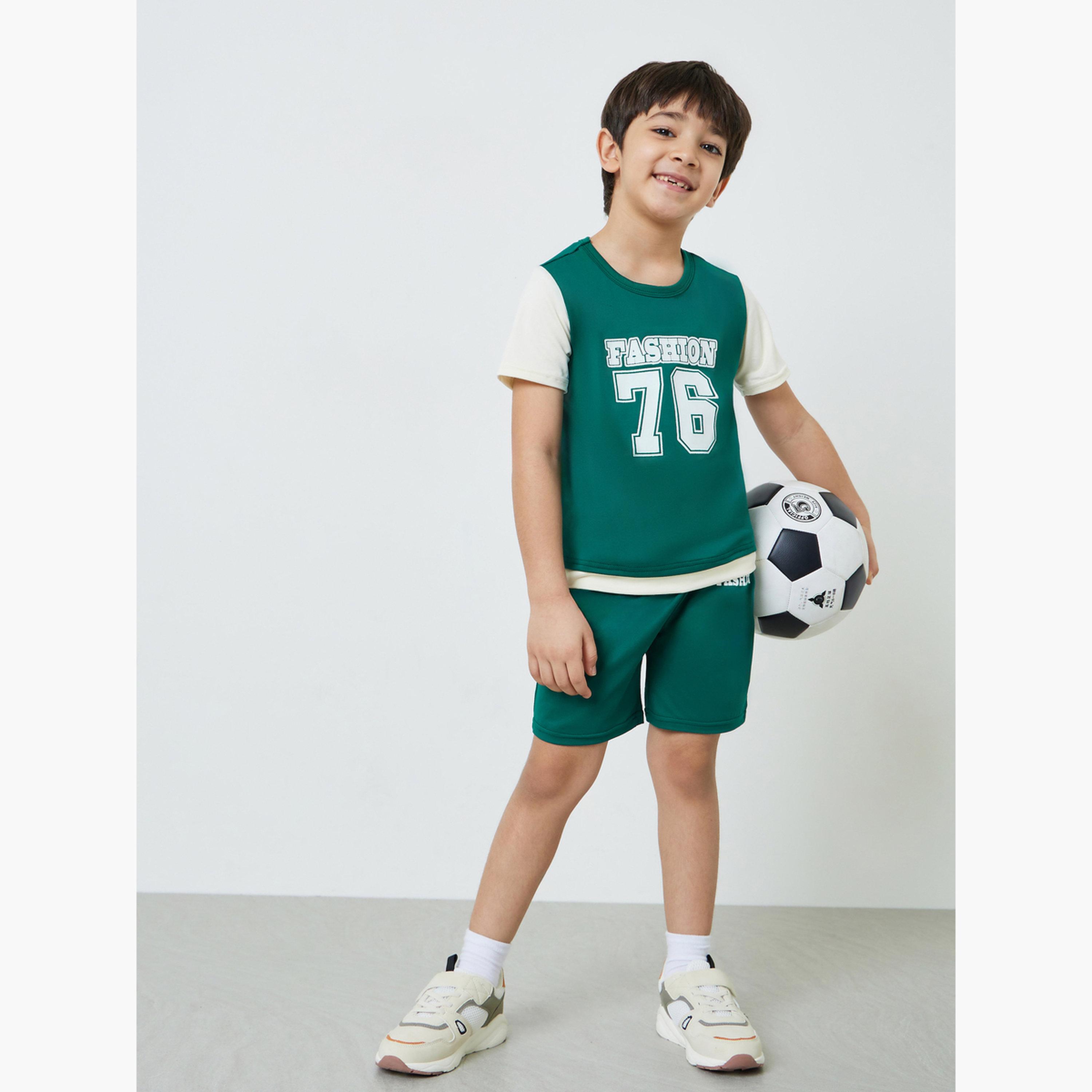 Styli Boys Green Graphic T-Shirt and Shorts Sport Set-boys-clothing-setsandcoords-image-2