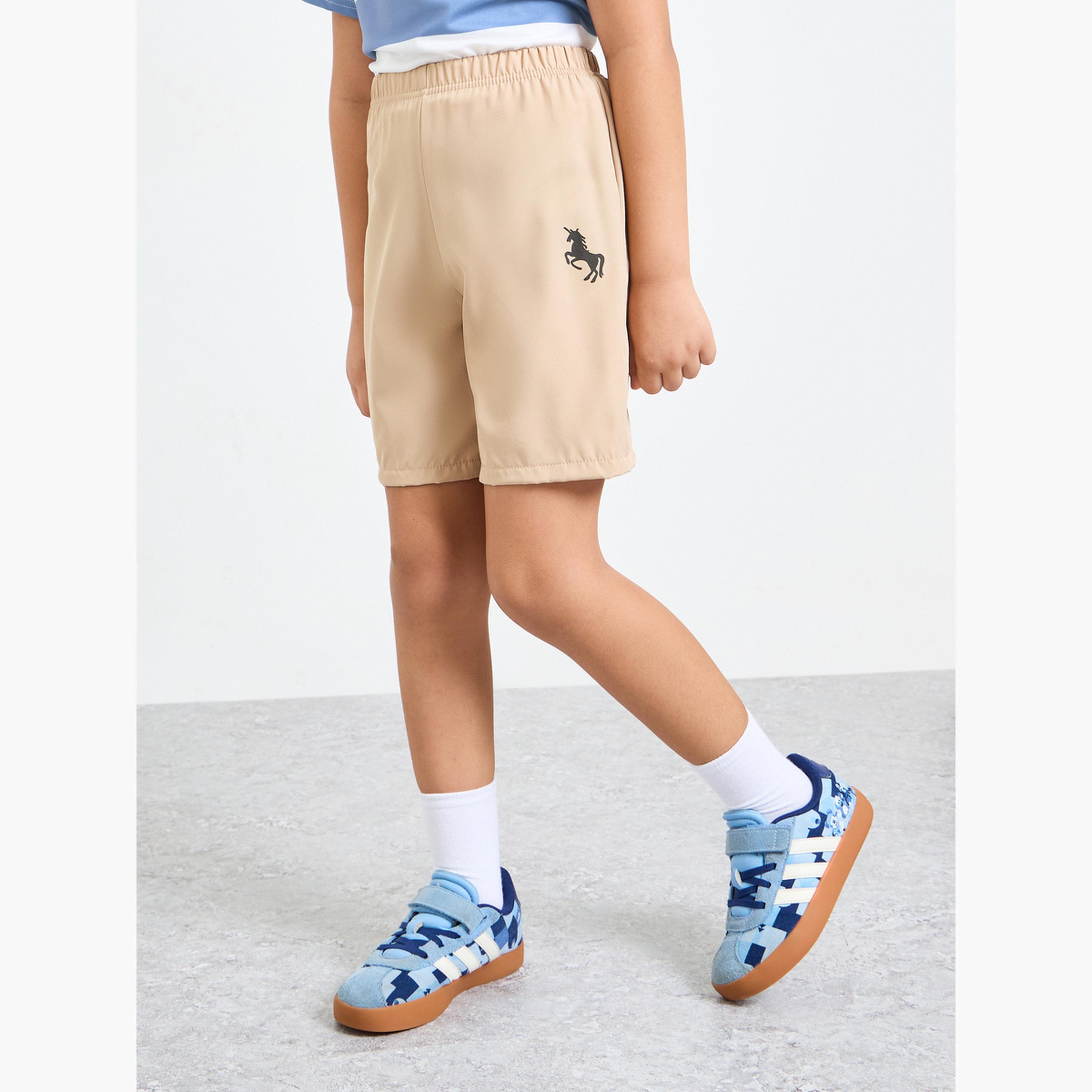 ستايلي - طقم تيشيرت مخطط للأولاد وشورت سادة سهل الارتداء-boys-clothing-setsandcoords-image-4