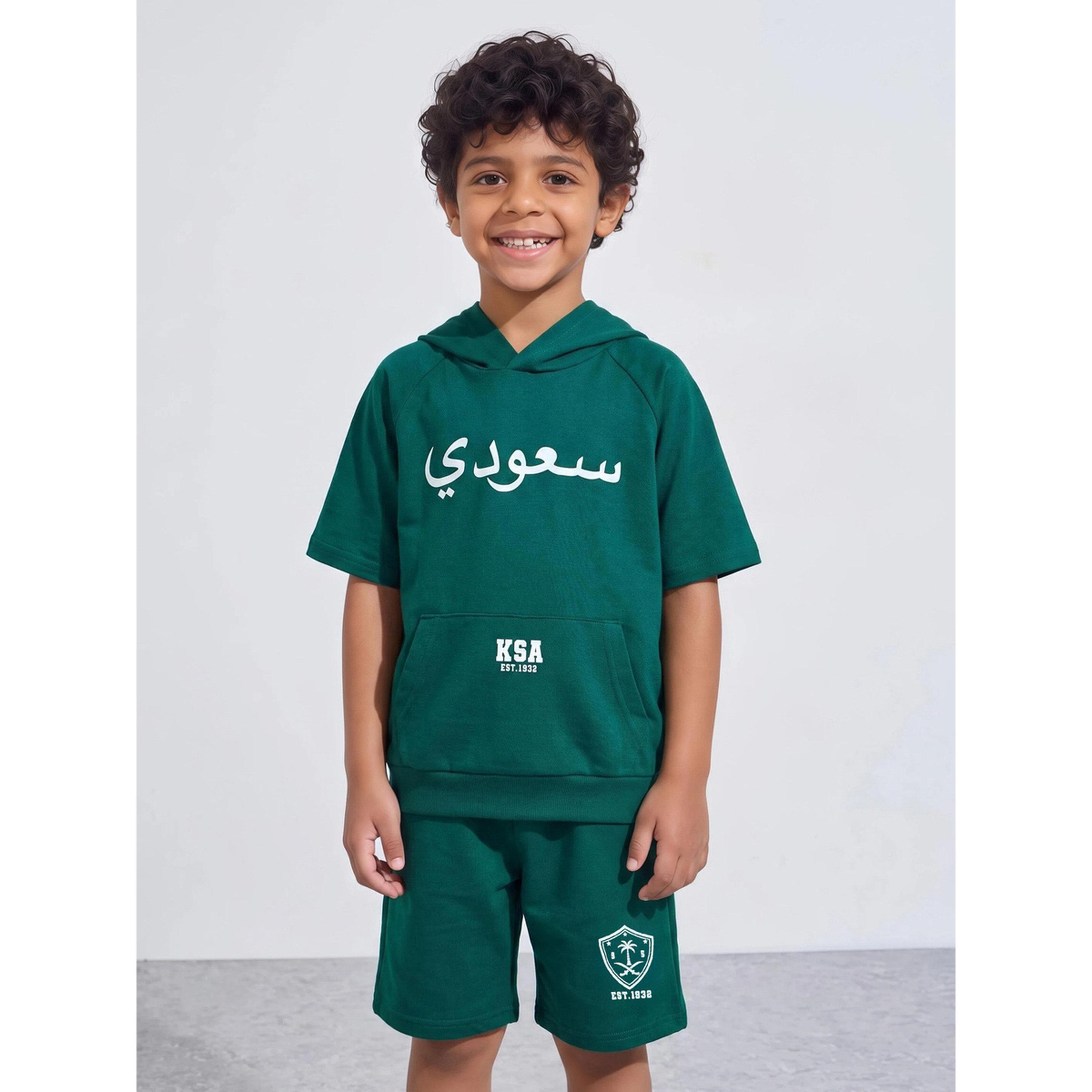 مجموعة من شورت وسويت شيرت بقبعة لليوم الوطني للأولاد باللون الأخضر الداكن-boys-clothing-setsandcoords-image-1