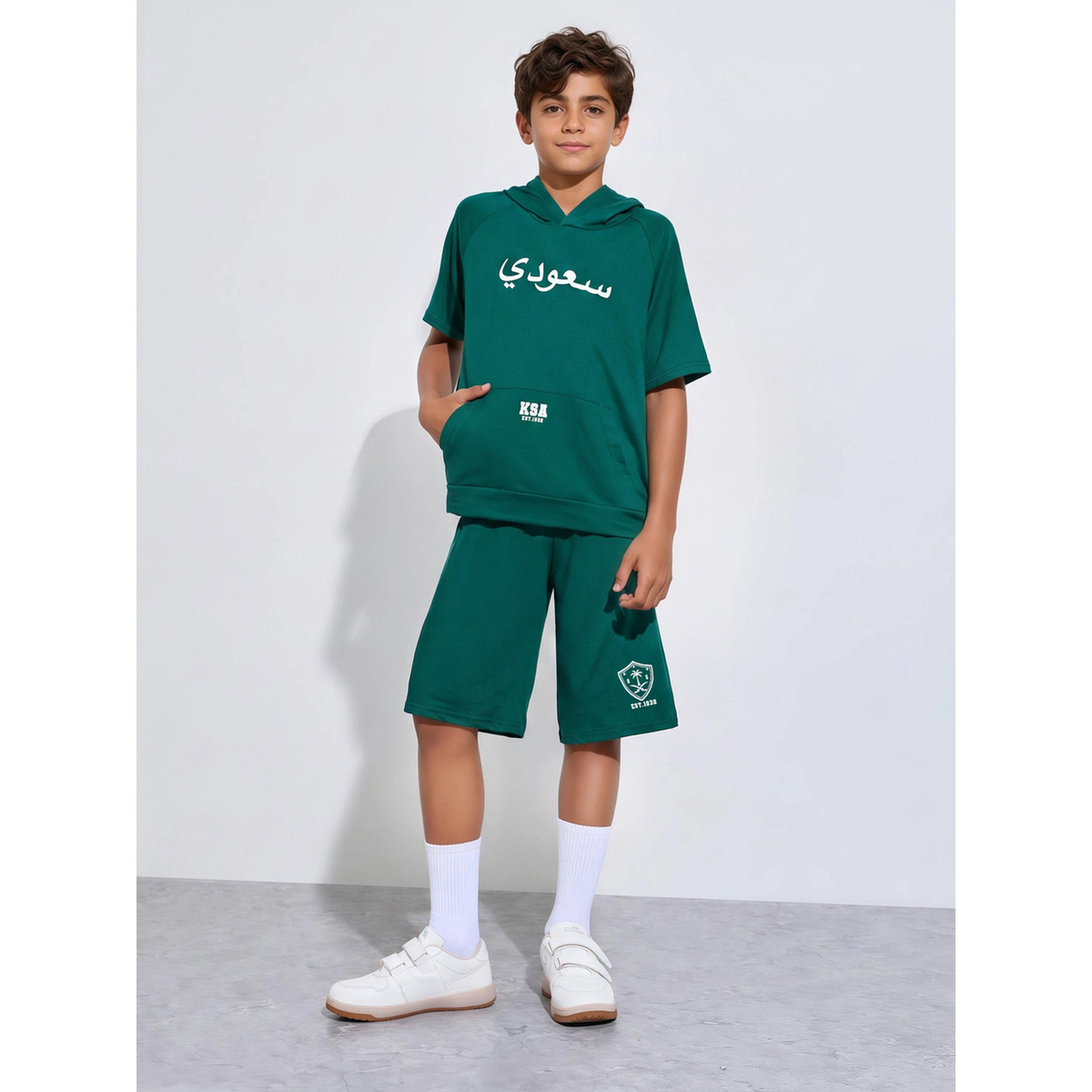 مجموعة من شورت وسويت شيرت بقبعة لليوم الوطني للبنين باللون الأخضر الداكن-boys-clothing-setsandcoords-image-2