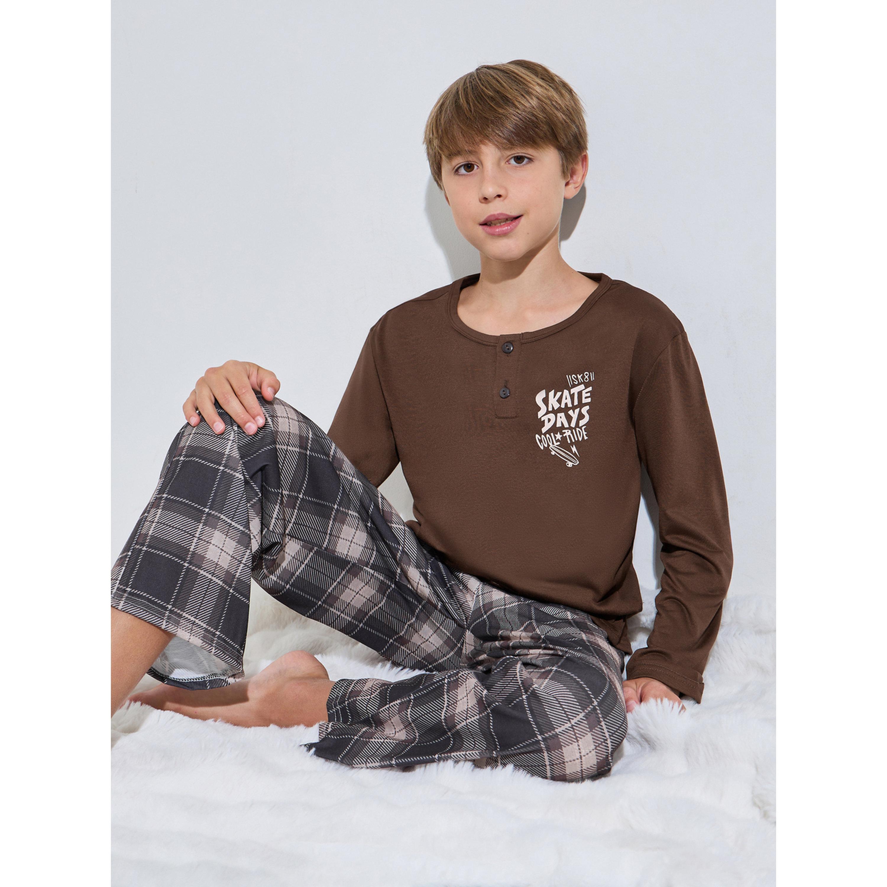 طقم بيجاما من بنطال كاروهات وتيشيرت مطبوع بأكمام طويلة للأولاد-boys-clothing-nightwear-image-4