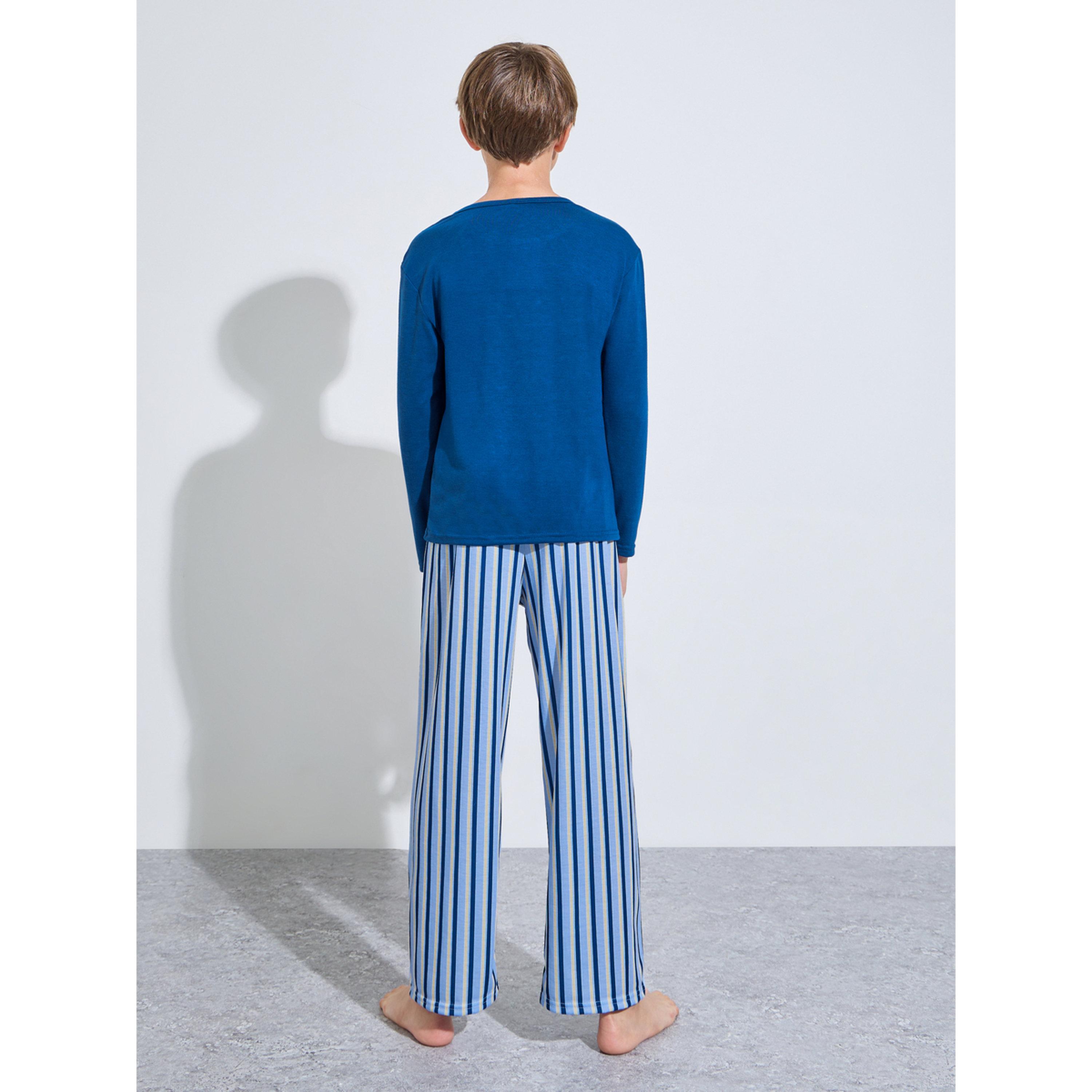 طقم بيجاما من بنطال مخطط وتيشيرت مطبوع بأكمام طويلة للأولاد باللون الأزرق-boys-clothing-nightwear-image-2
