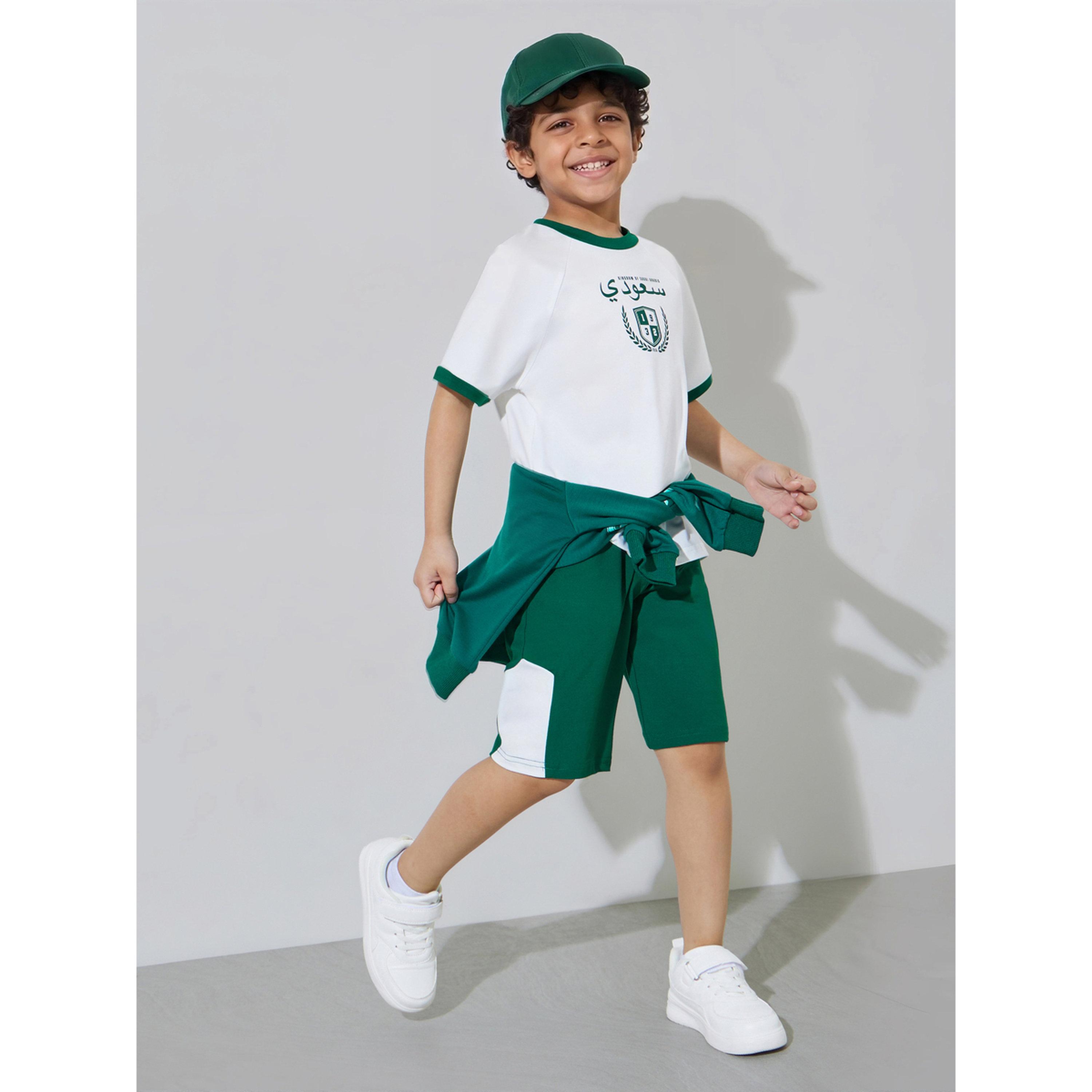 Styli Boys White KSA National Day Print T-Shirt and Dark Green Shorts Set-boys-clothing-setsandcoords-image-2