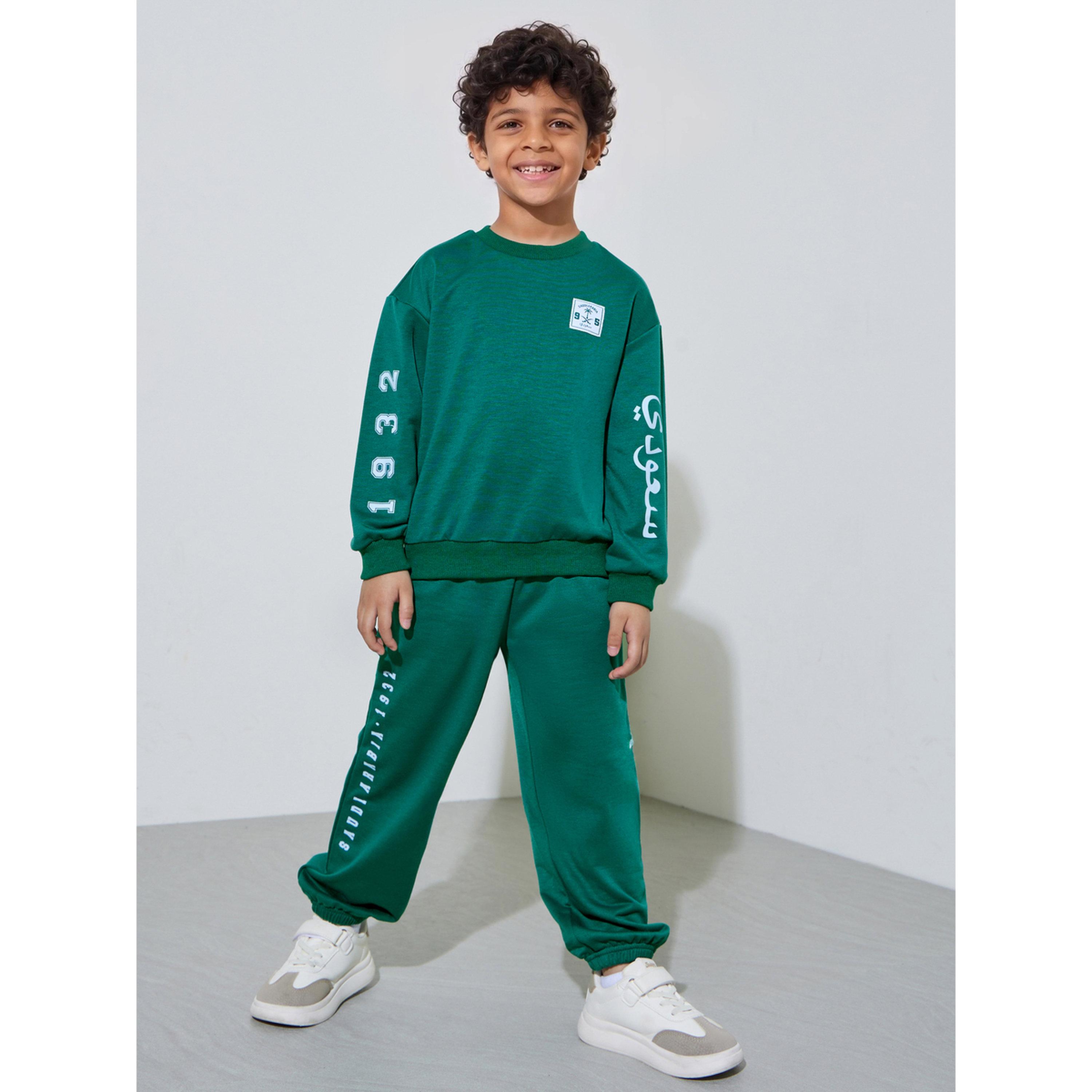 Styli Boys Dark Green KSA National Day Print Sweatshirt and Joggers Set-boys-clothing-setsandcoords-image-1