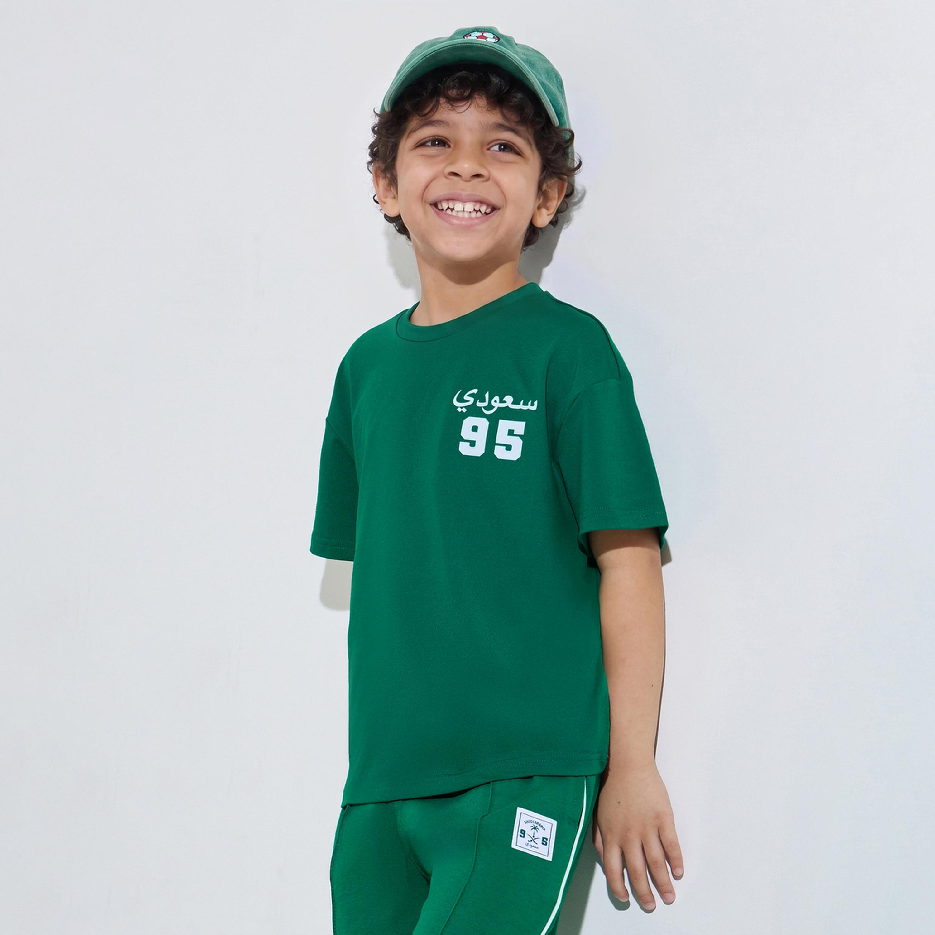Styli Boys Dark Green KSA National Day print Oversized T-Shirt-boys-clothing-tshirtsandpolos-image-1
