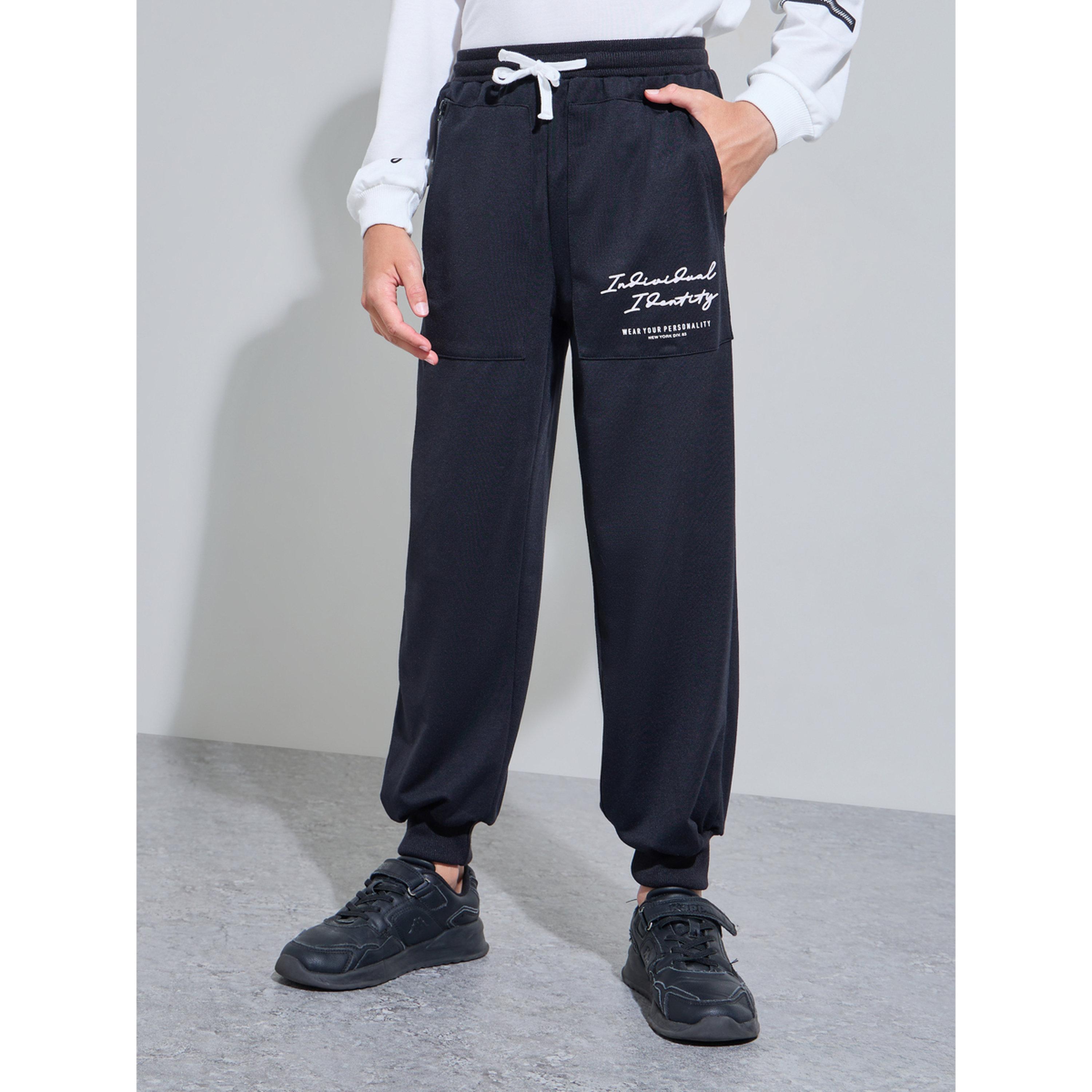 مجموعة من بنطال جوغر وسويت شيرت بقبعة وطبعة جرافيك للأولاد-boys-clothing-setsandcoords-image-4
