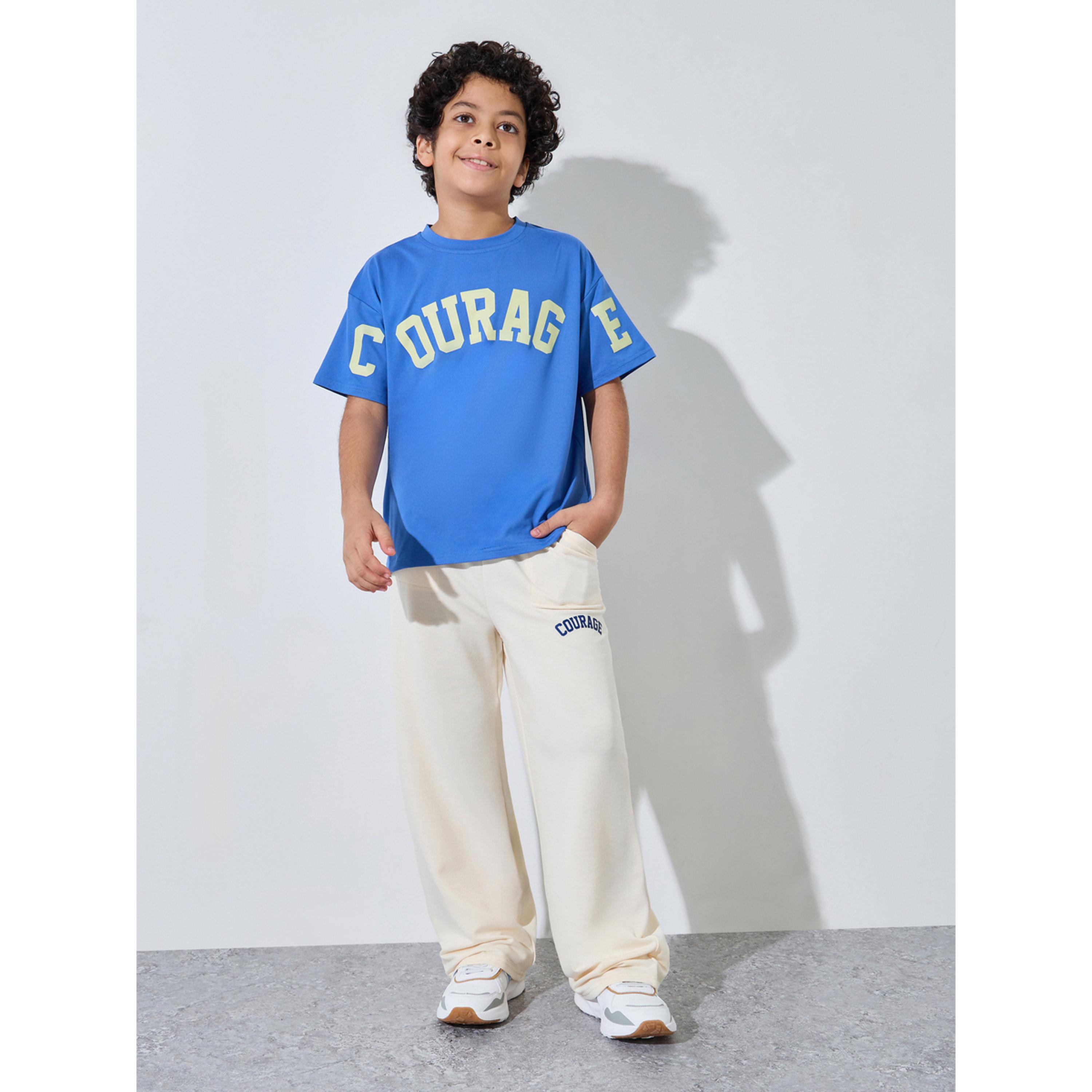 ستيلي طقم تيشيرت أزرق مطبوع وبنطلون جوغر كريمي للأولاد المراهقين-boys-clothing-setsandcoords-image-1