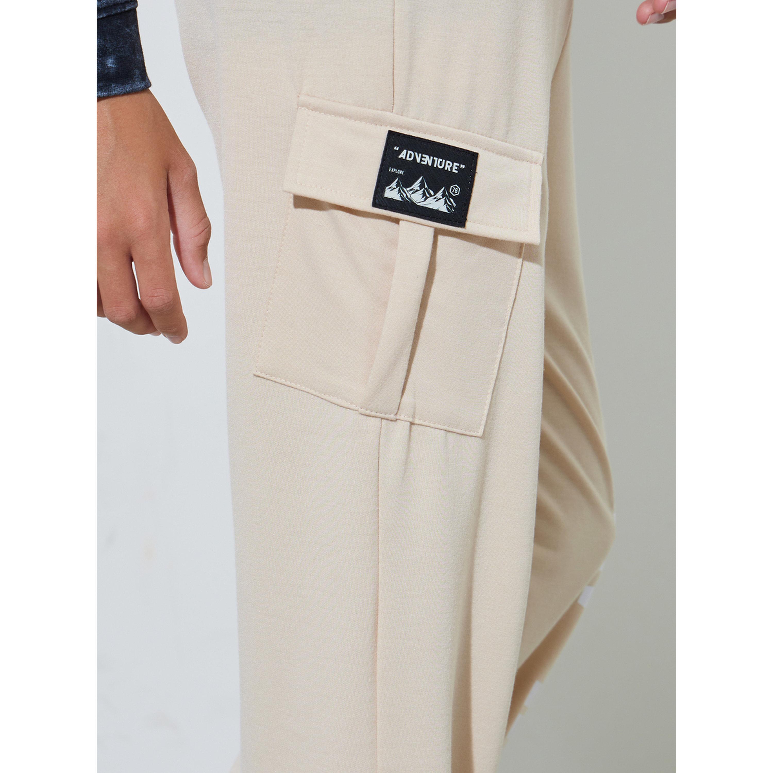 بنطال جوغر بطبعة شعار وتفاصيل جيوب للأولاد الكبار-boys-clothing-bottoms-joggersandtrackpants-image-4