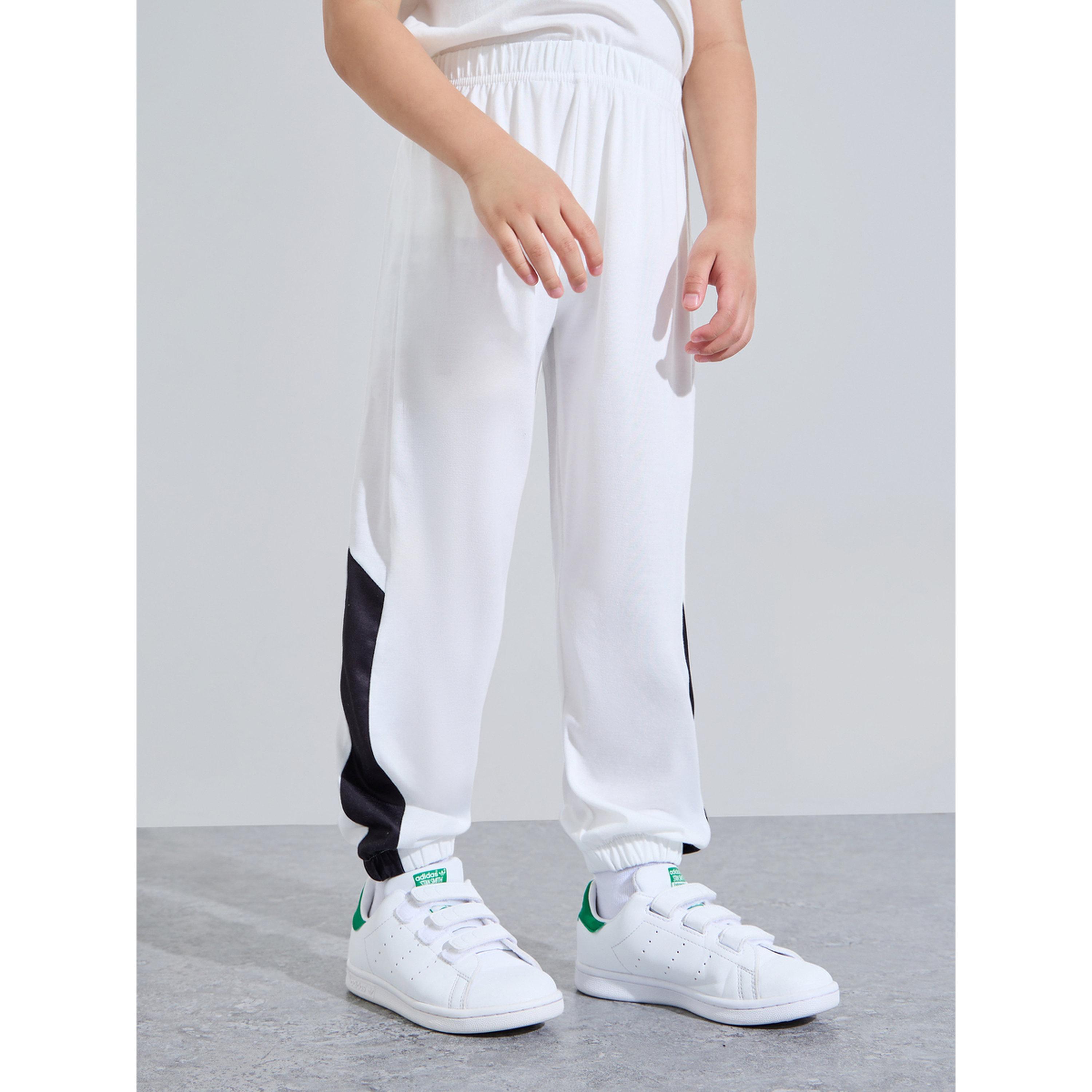 جوغر بأجزاء مباينة وحافة مطاطية للأولاد-boys-clothing-bottoms-joggersandtrackpants-image-1