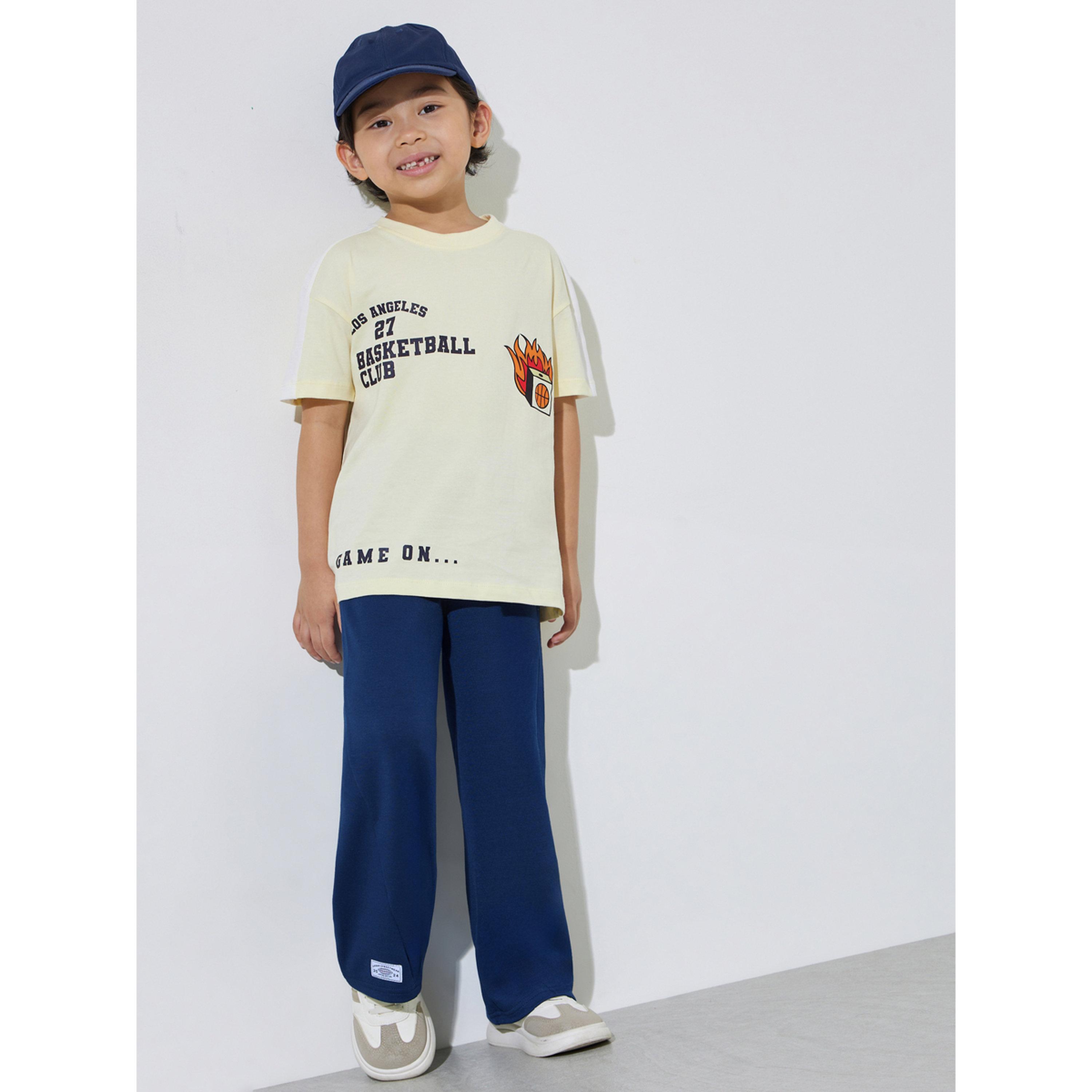 بنطال جوغر محبوك بقصة مستقيمة وتفاصيل رقع للأولاد باللون الأزرق الداكن-boys-clothing-bottoms-joggersandtrackpants-image-2