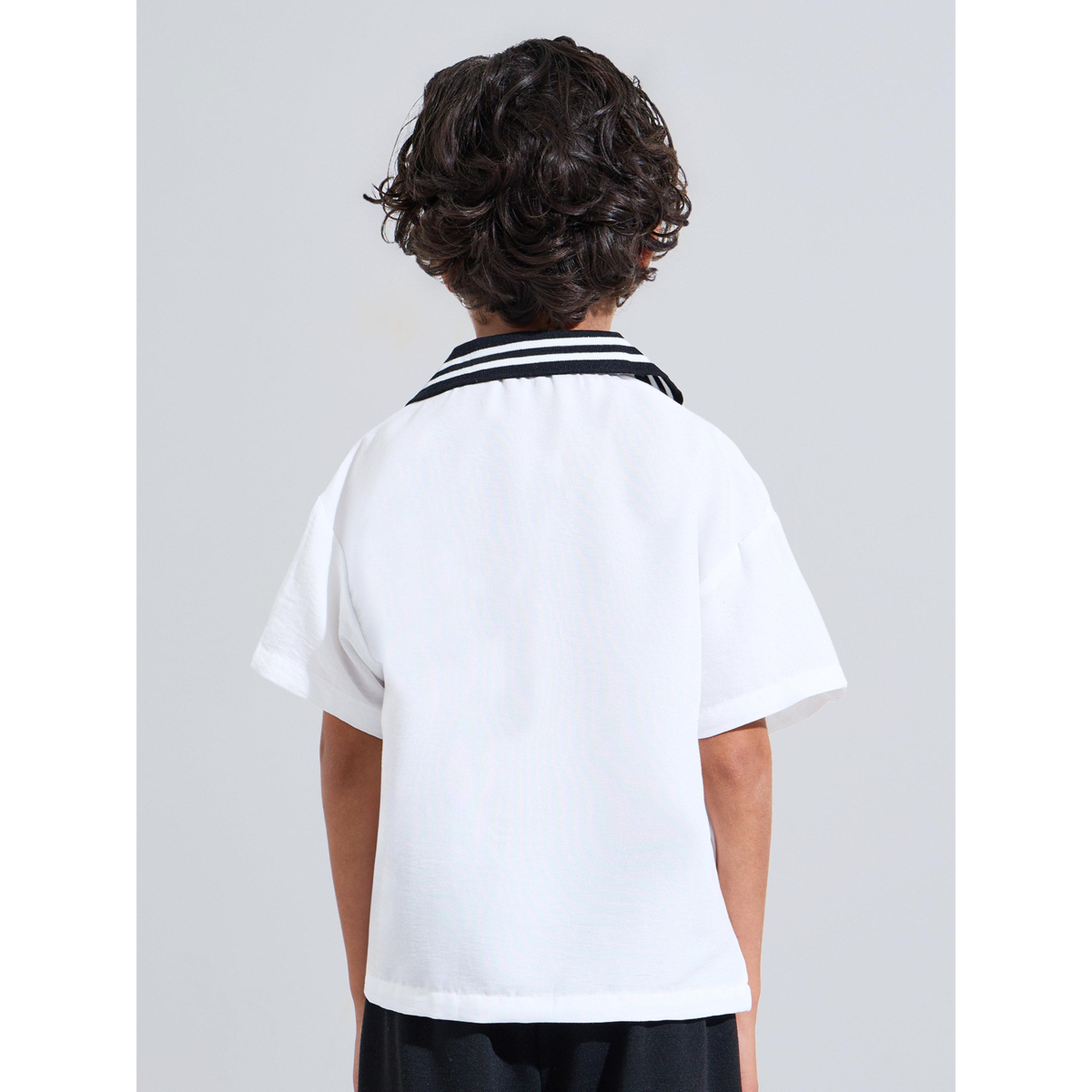 قميص واسع وياقة متباينة بطبعة جرافيك للأولاد - أوف وايت-boys-clothing-shirts-image-3