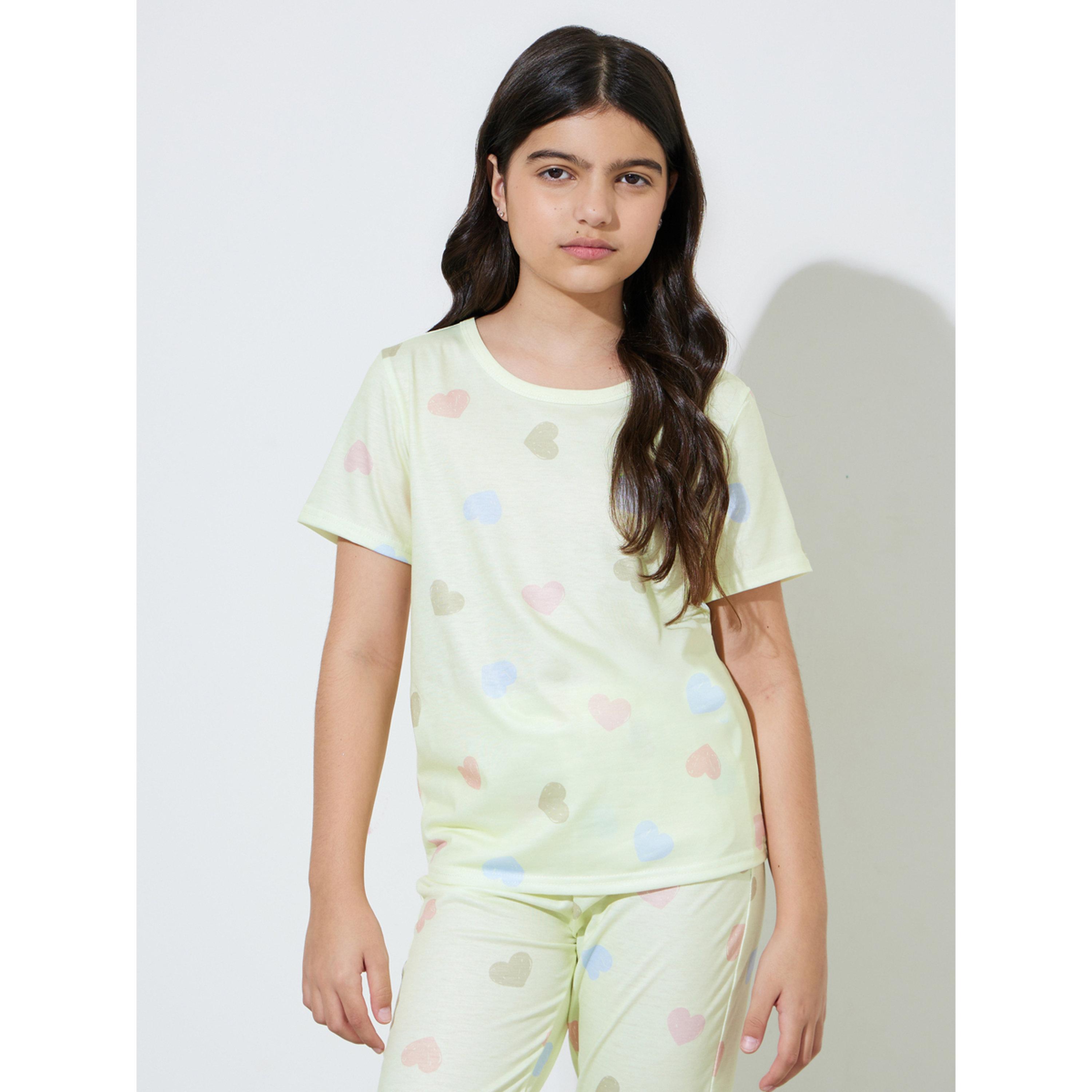Styli Teen Girls Yellow Heart Print T-Shirt and Cuffed Pants Pyjama Set-girls-clothing-nightwear-image-2