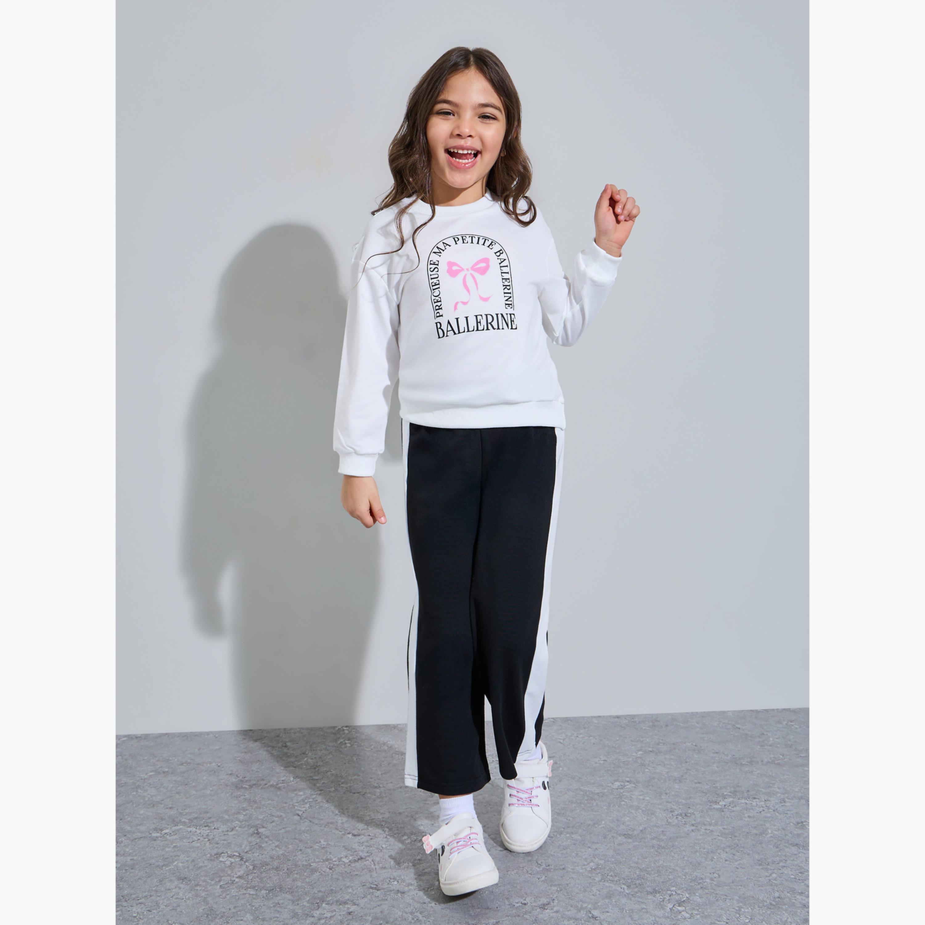 مجموعة من جوغر بشريط جانبي وسويت شيرت بطبعة جرافيك-girls-clothing-setsandcoords-image-1