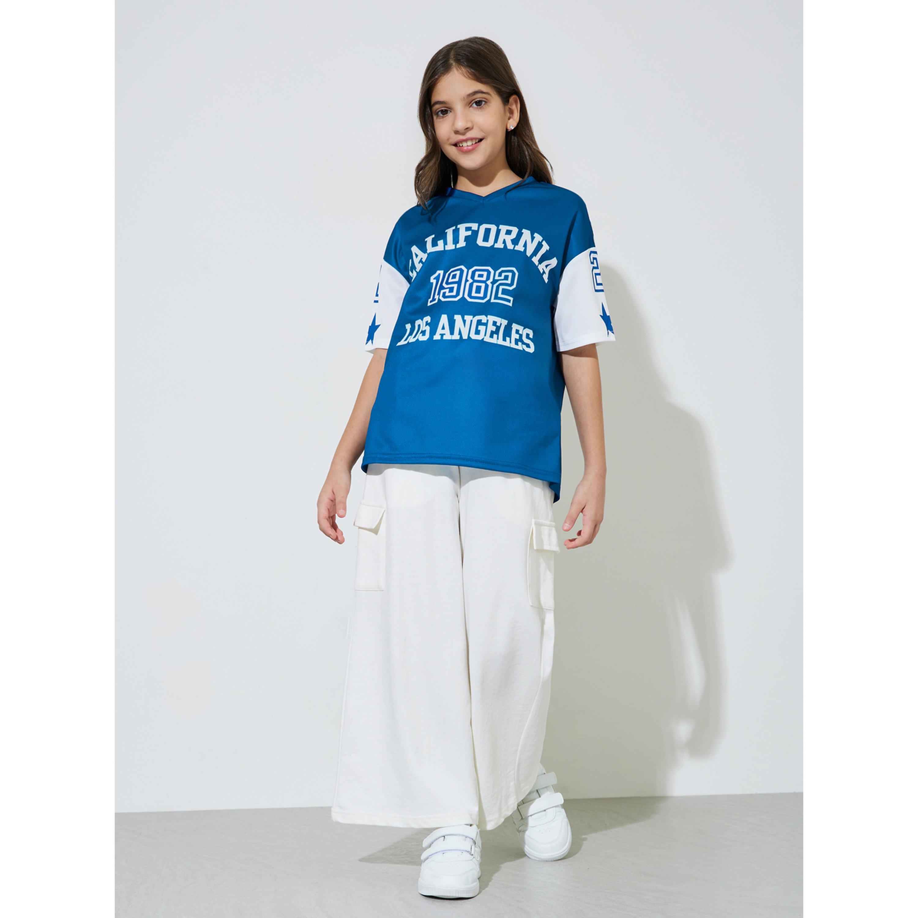 Styli Teen Girls Blue Graphic Print V-Neck Oversized T-Shirt-sports-girls-clothing-tops-image-2
