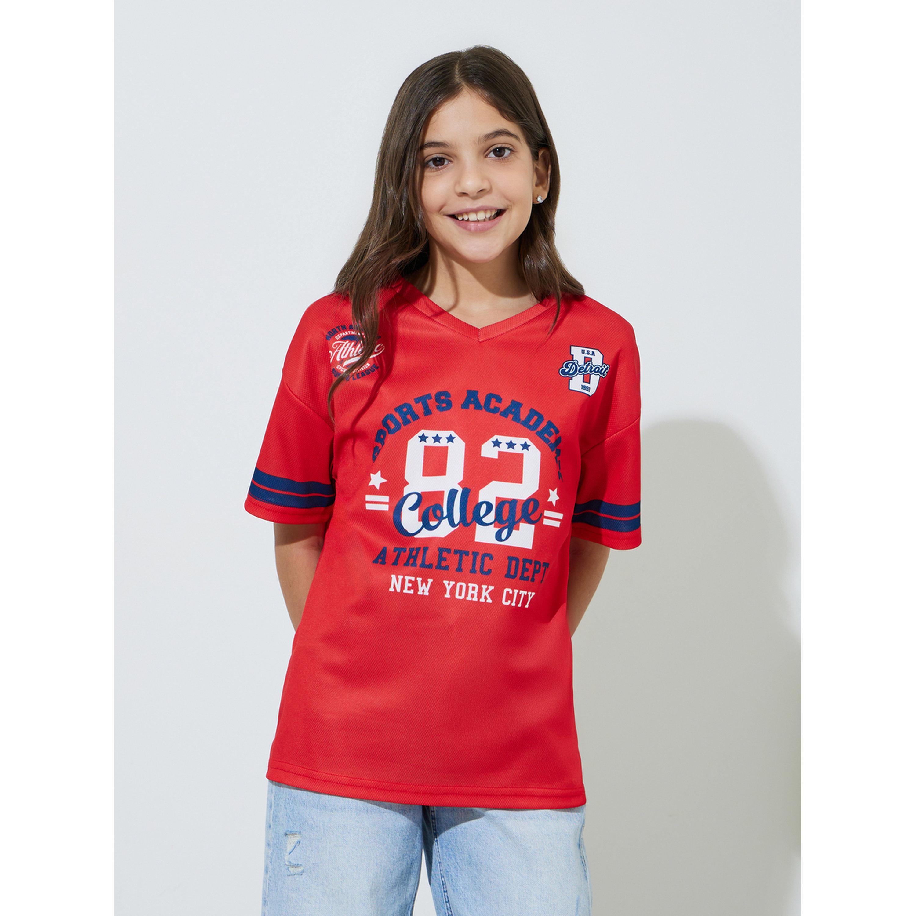 ستايلي - تيشيرت واسع أحمر برسومات ياقة V للبنات المراهقات-sports-girls-clothing-tops-image-1