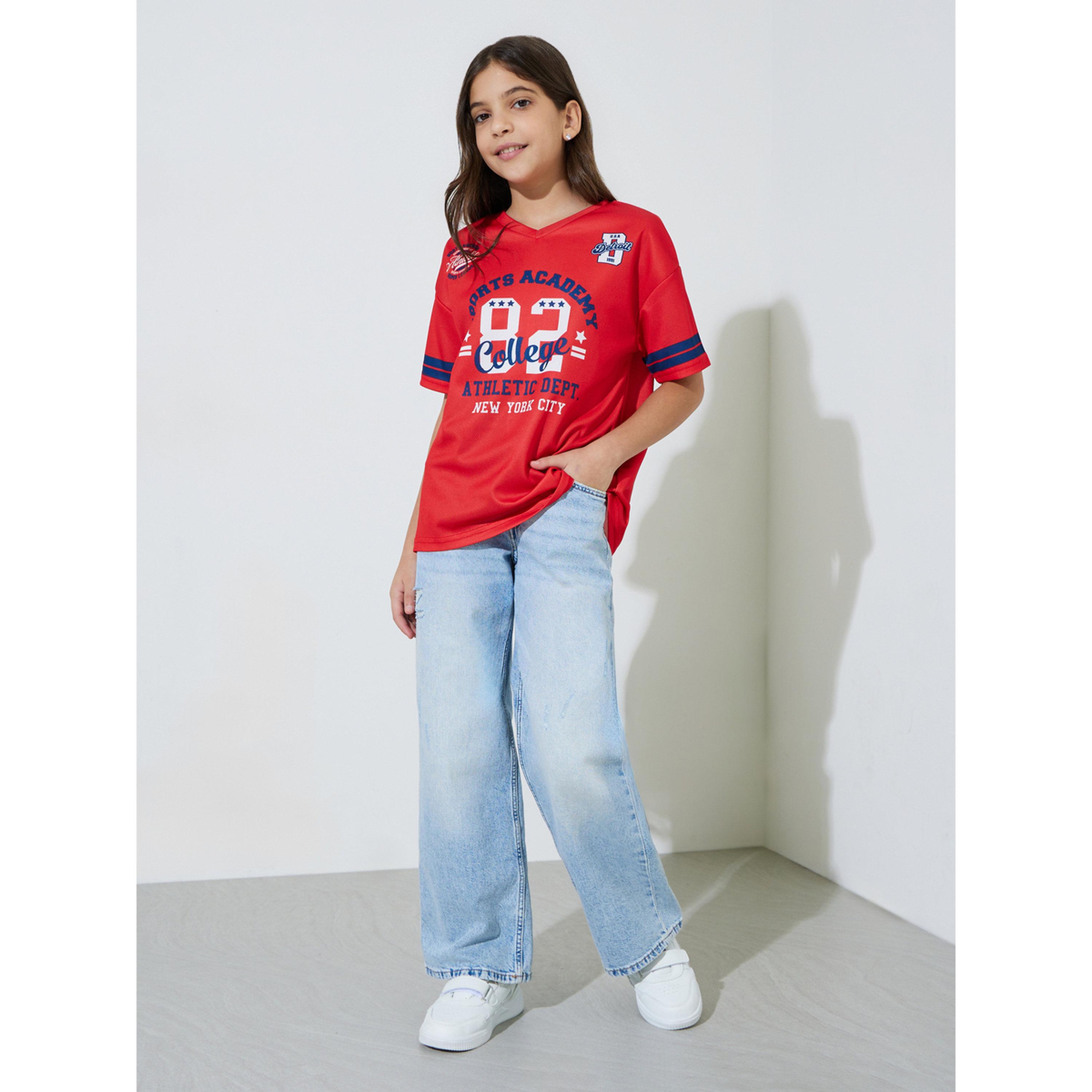 ستايلي - تيشيرت واسع أحمر برسومات ياقة V للبنات المراهقات-sports-girls-clothing-tops-image-2